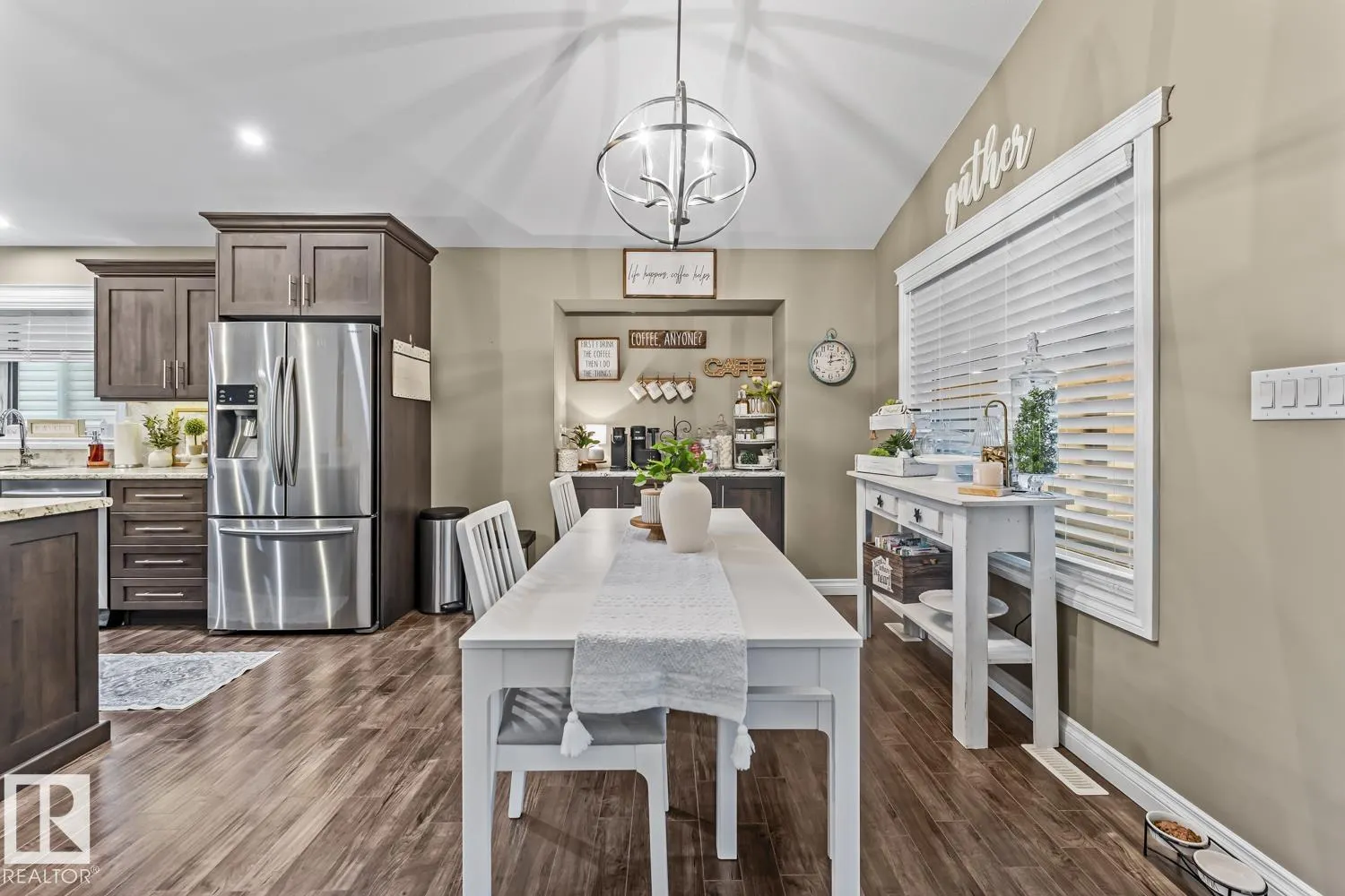 239 Terra Nova Crescent