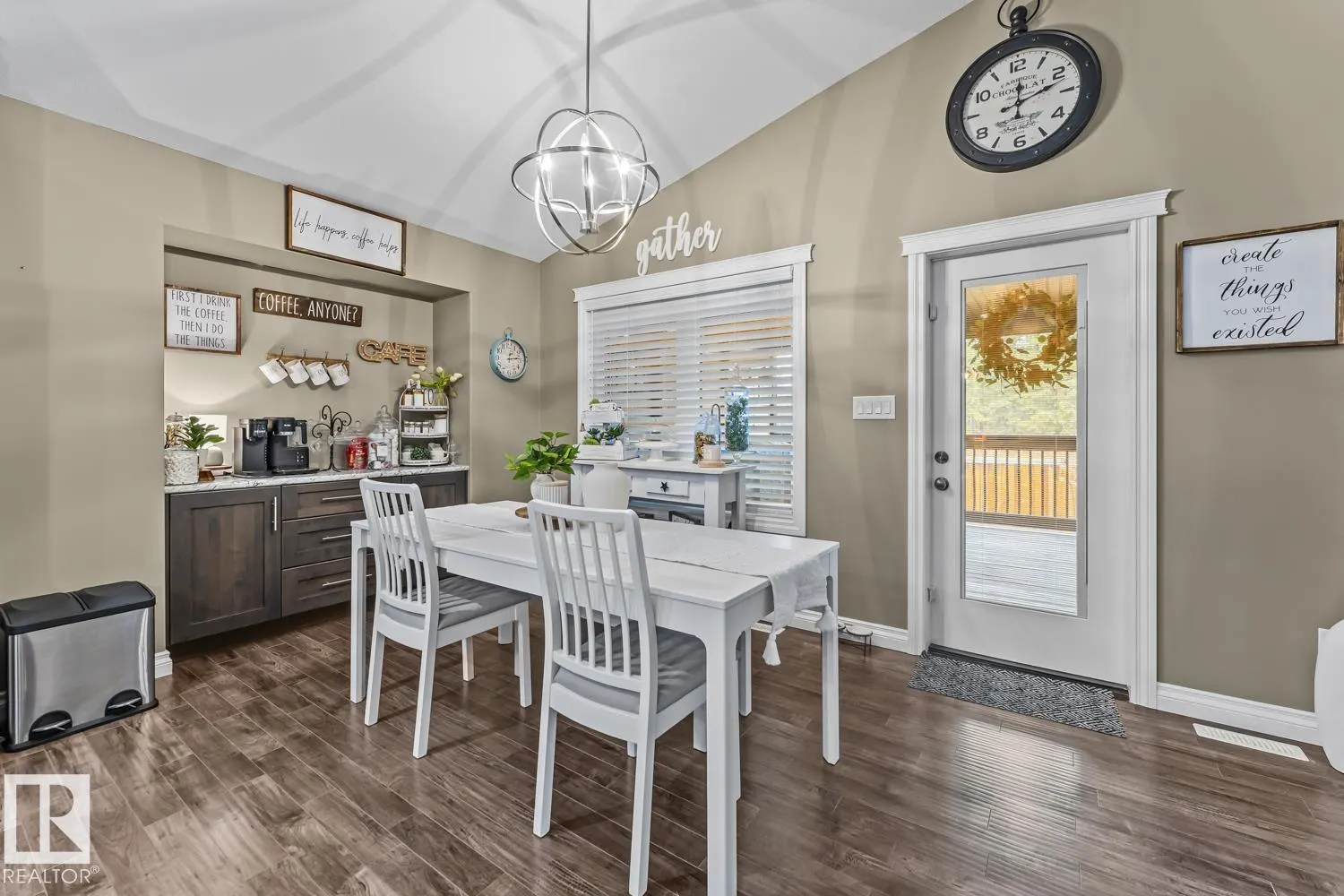 239 Terra Nova Crescent