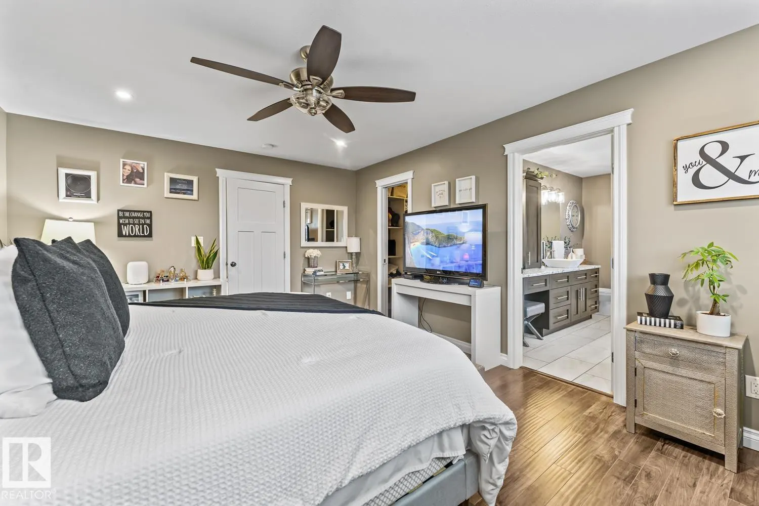 239 Terra Nova Crescent