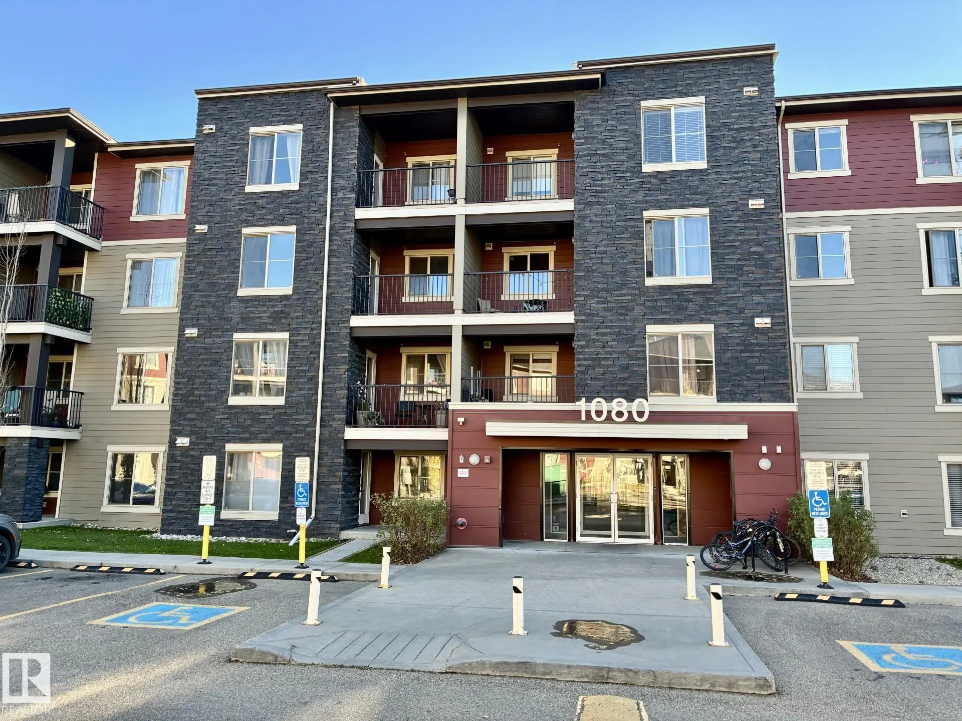 1080 MCCONACHIE Boulevard