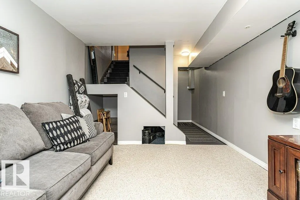 10944 Beaumaris Road