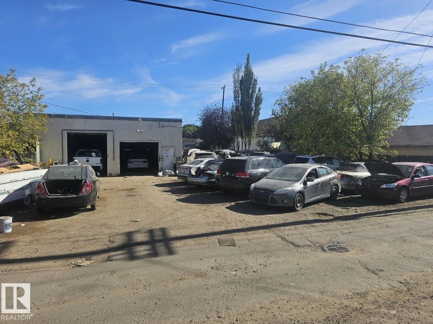 12124/12122 66 Street