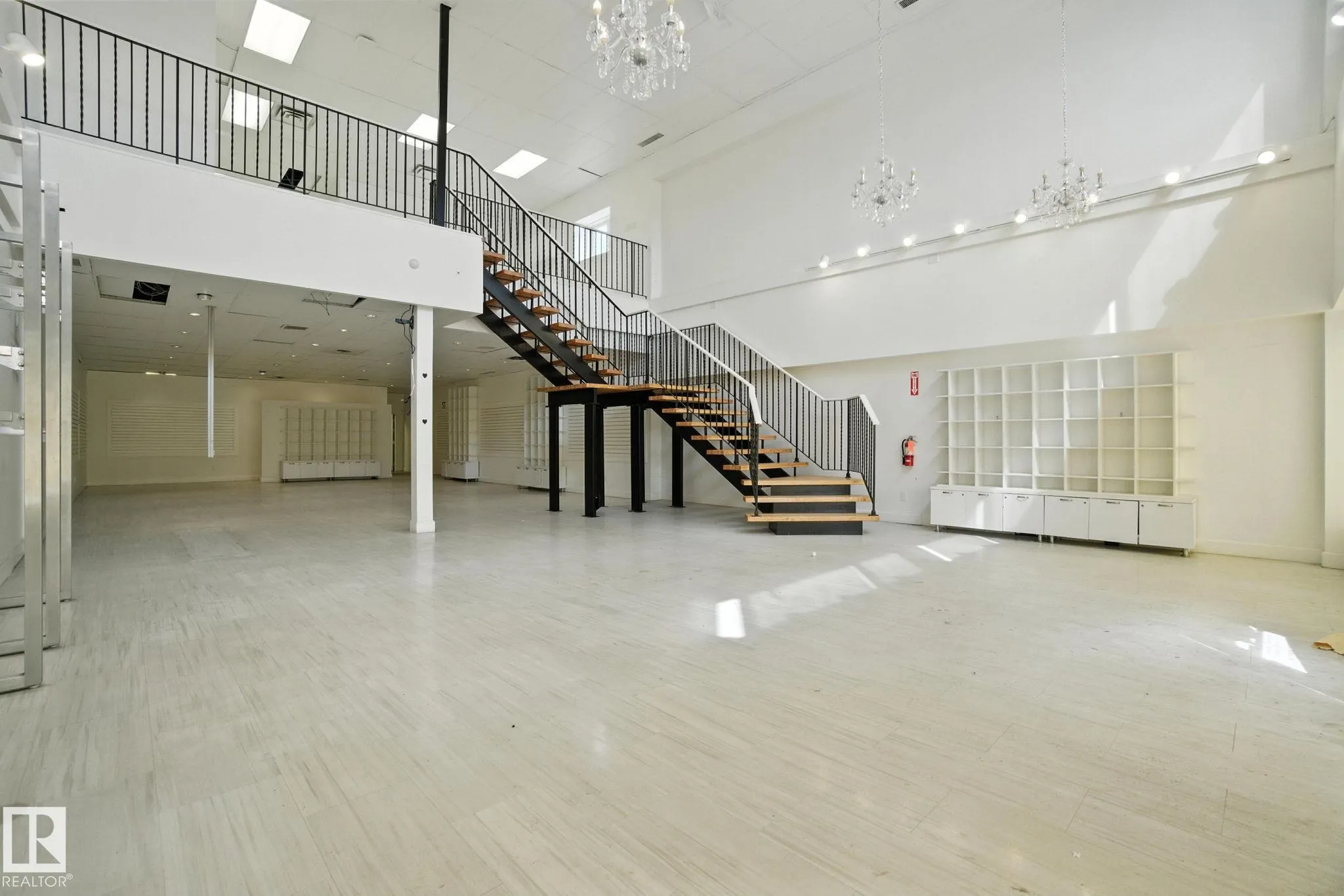 16220 STONY PLAIN Road