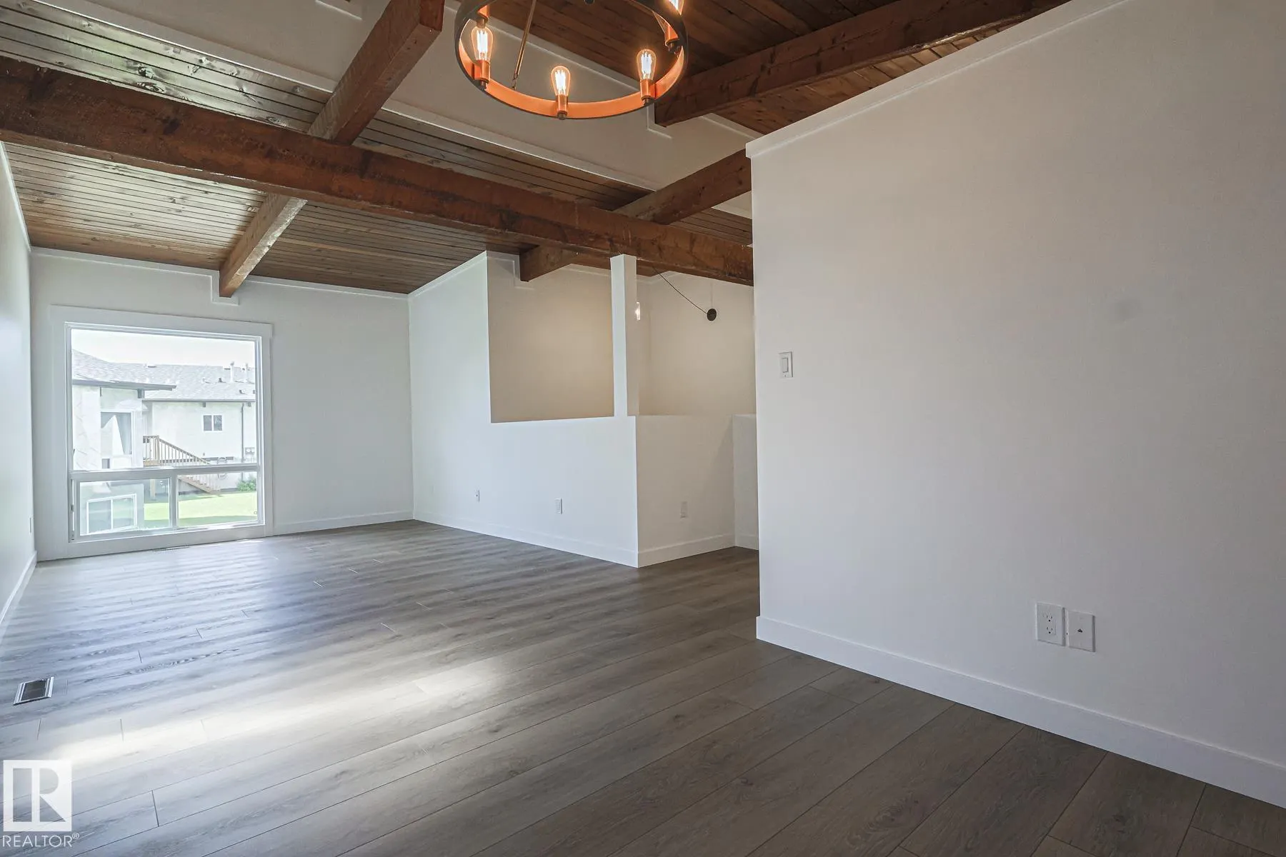 22 NORTHWOODS Village