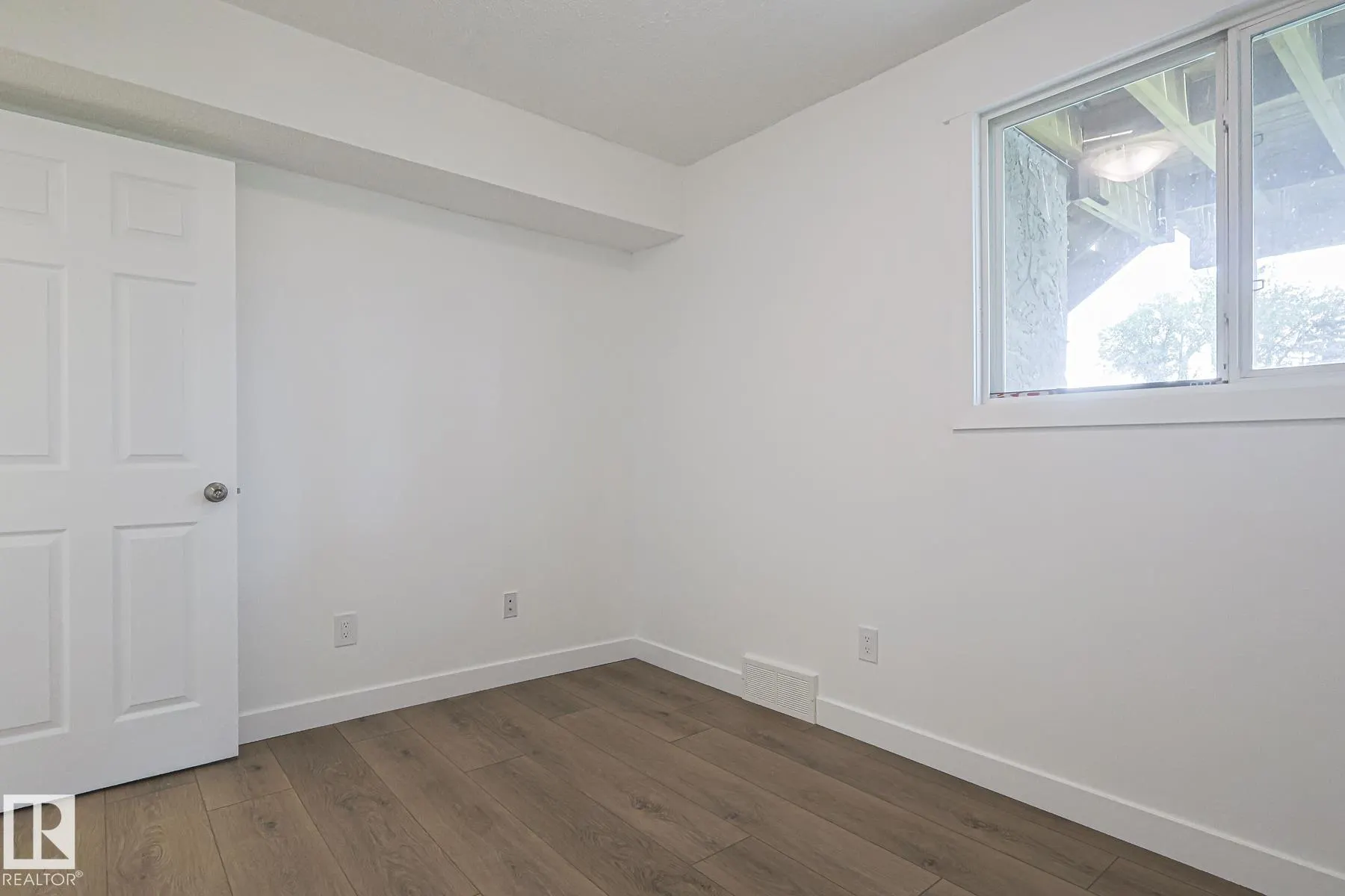 22 NORTHWOODS Village