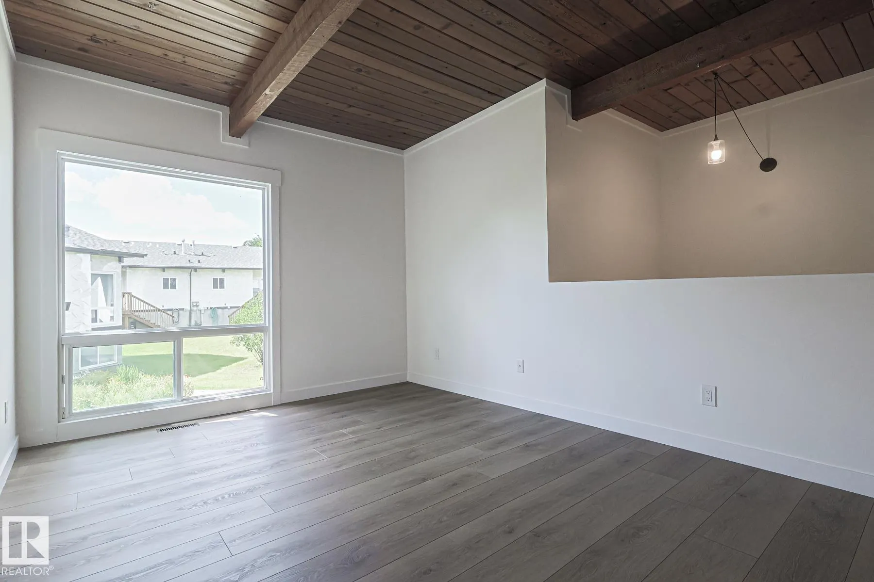 22 NORTHWOODS Village