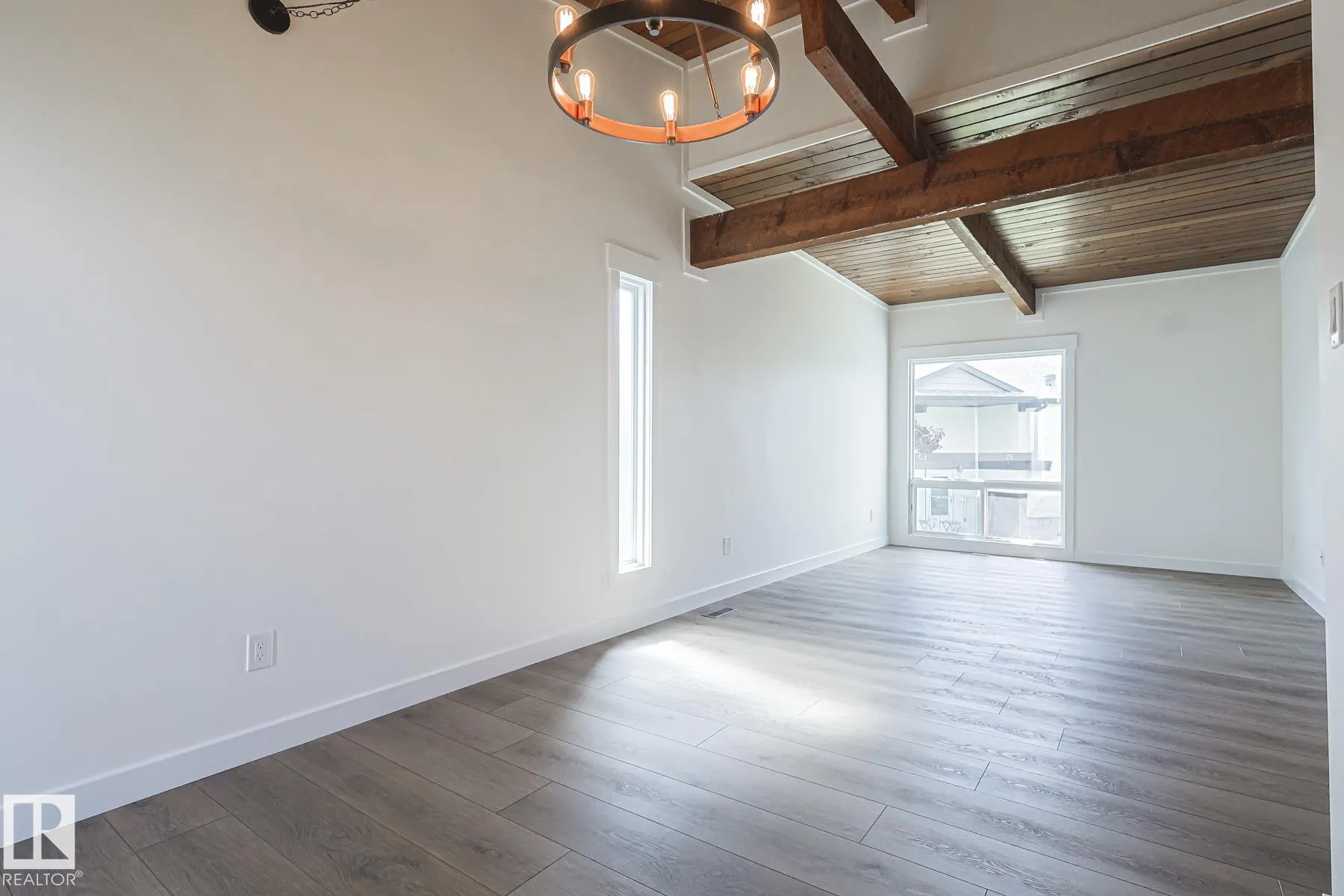 22 NORTHWOODS Village