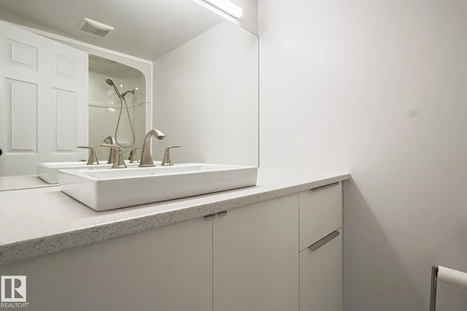 22 NORTHWOODS Village