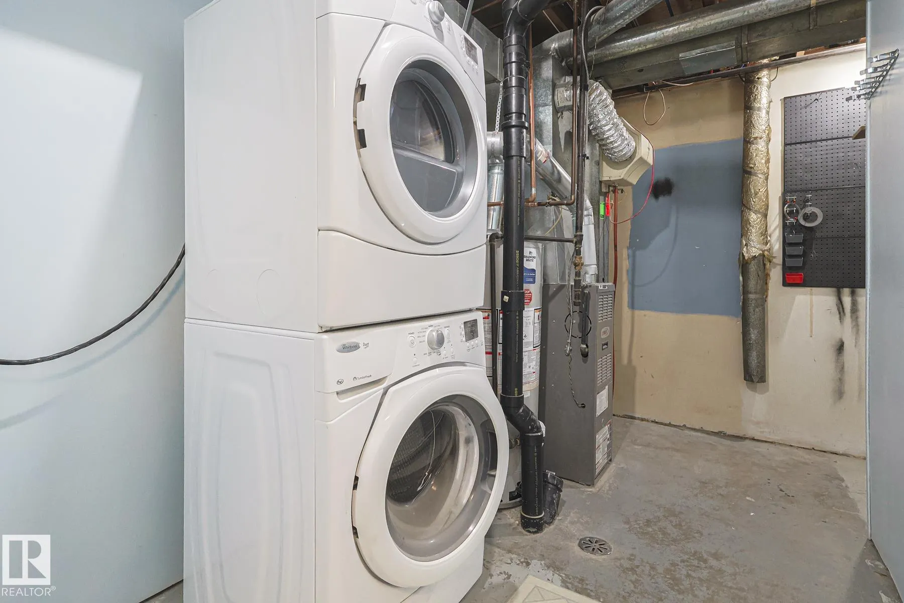 22 NORTHWOODS Village