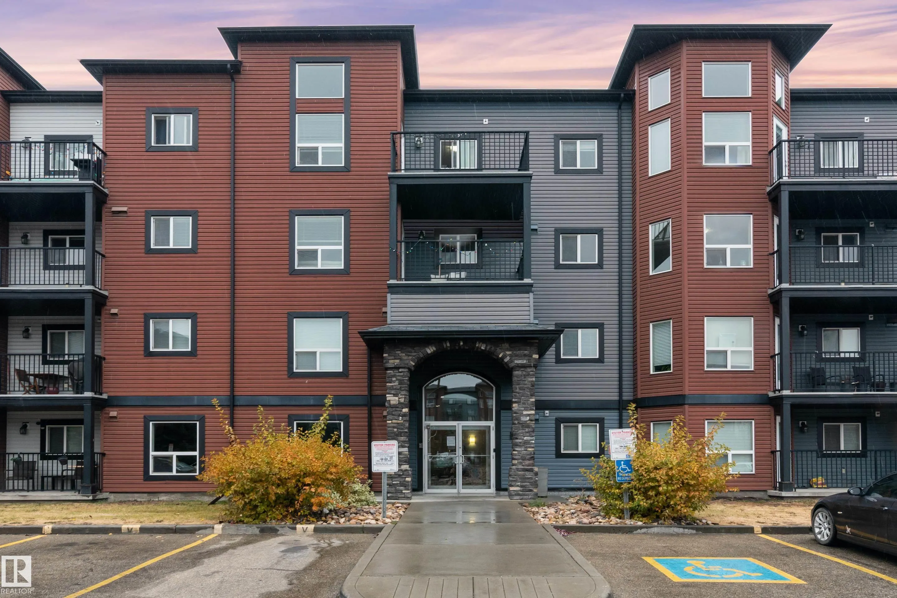 400 SILVER BERRY Road