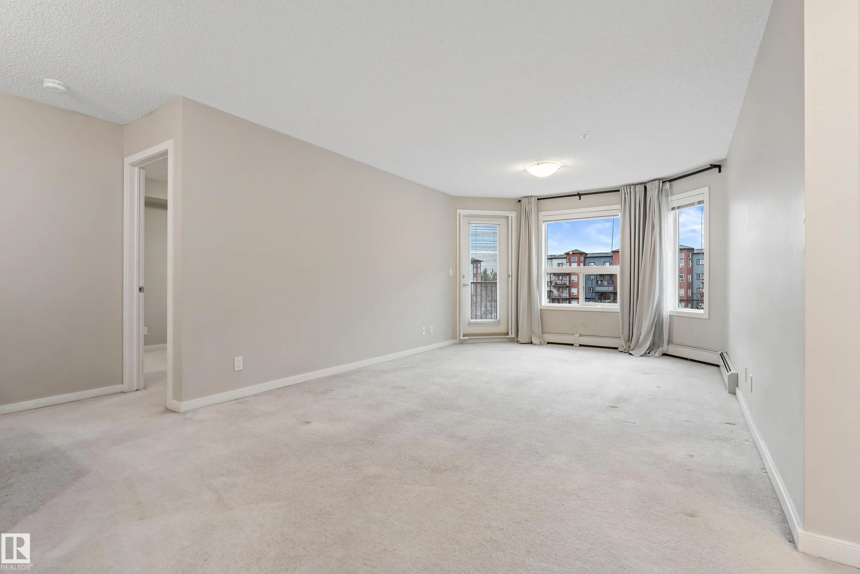 400 SILVER BERRY Road