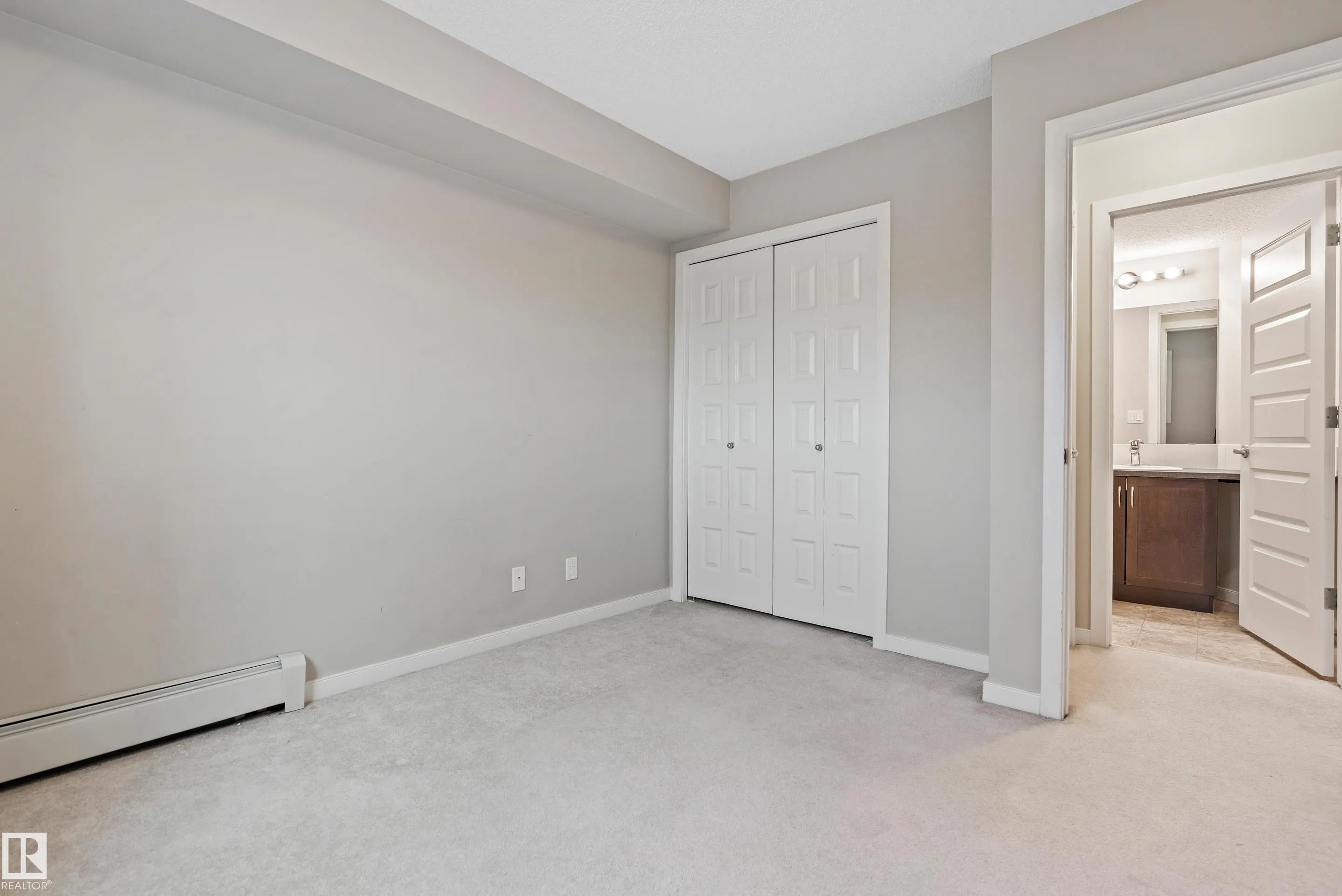 400 SILVER BERRY Road