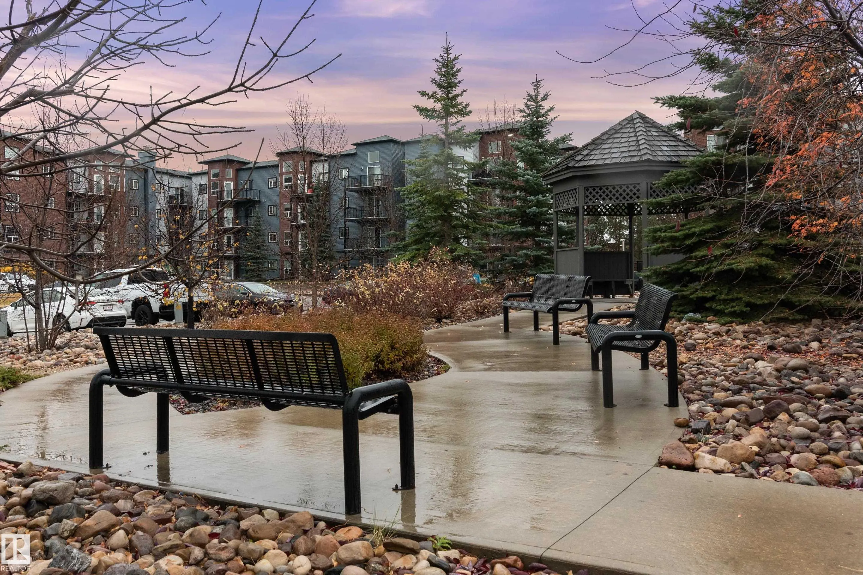 400 SILVER BERRY Road