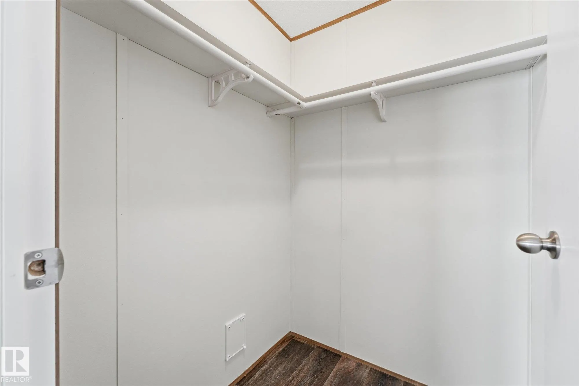 242 305 Calahoo Road