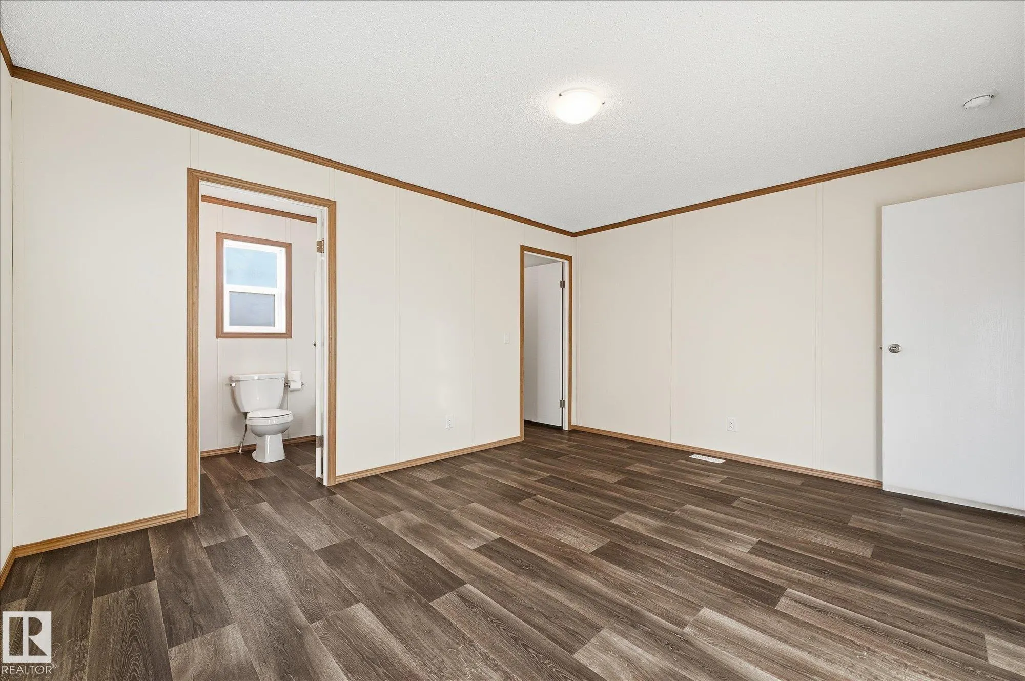 242 305 Calahoo Road