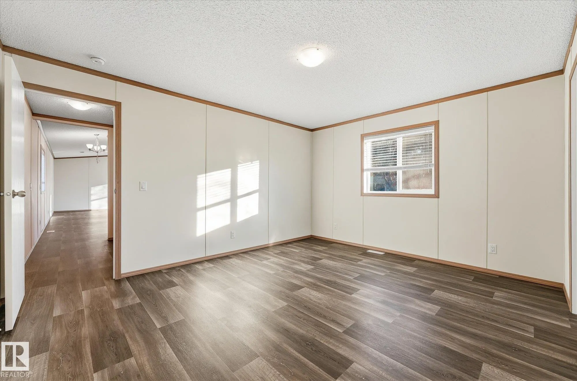 242 305 Calahoo Road