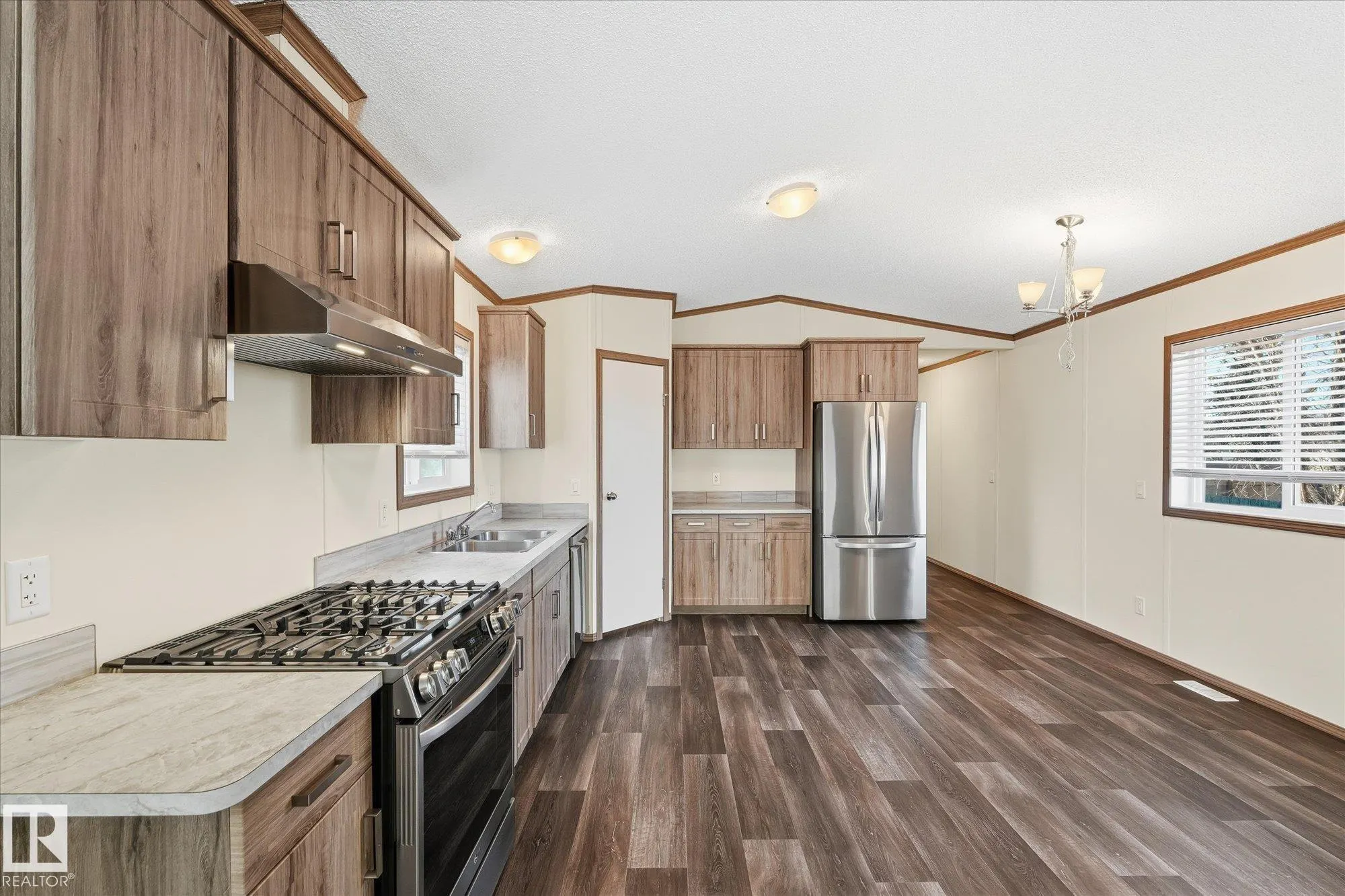 242 305 Calahoo Road