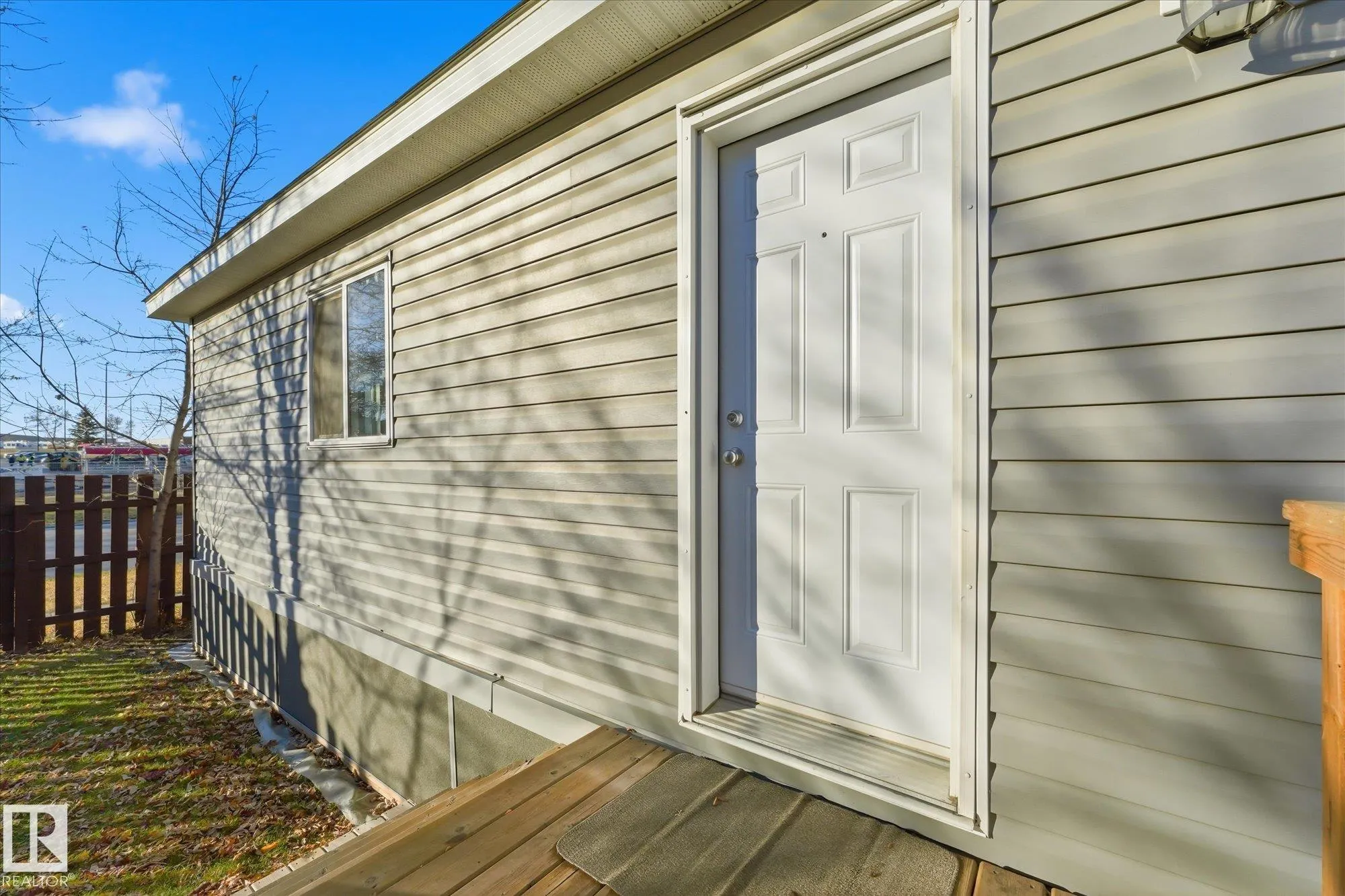 242 305 Calahoo Road