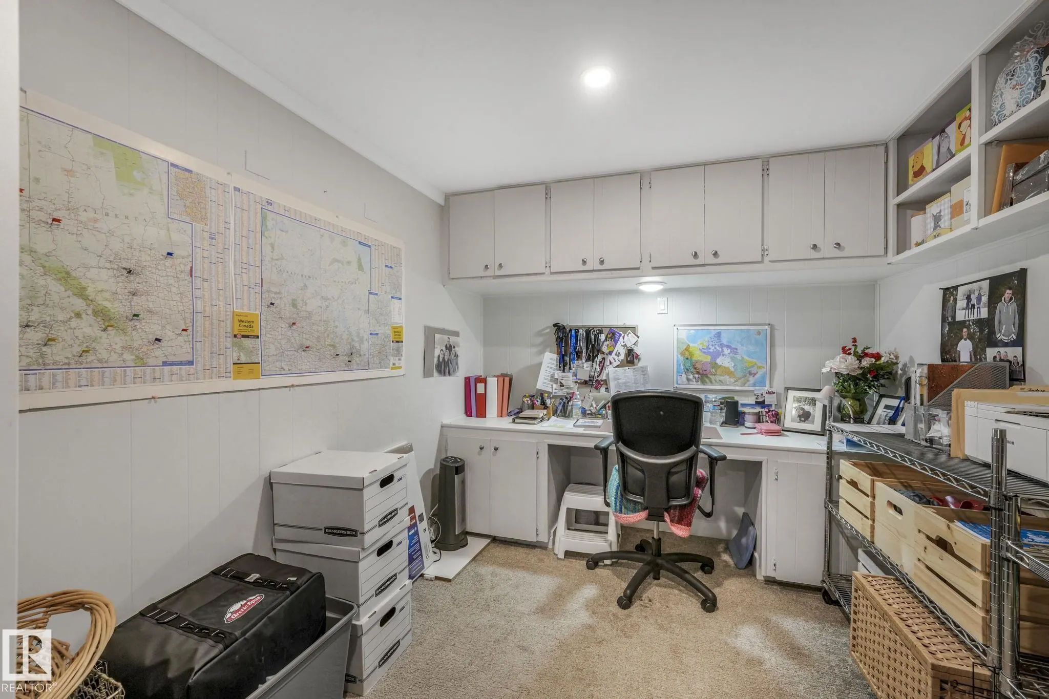 121 VILLAGE ON THE GREEN Green