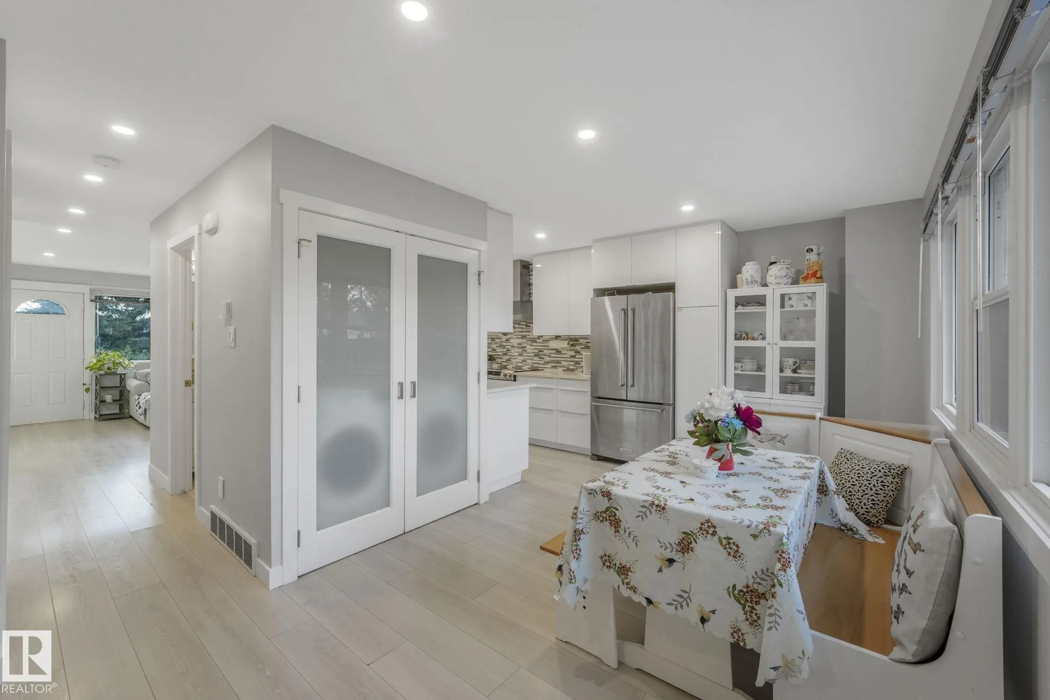 121 VILLAGE ON THE GREEN Green