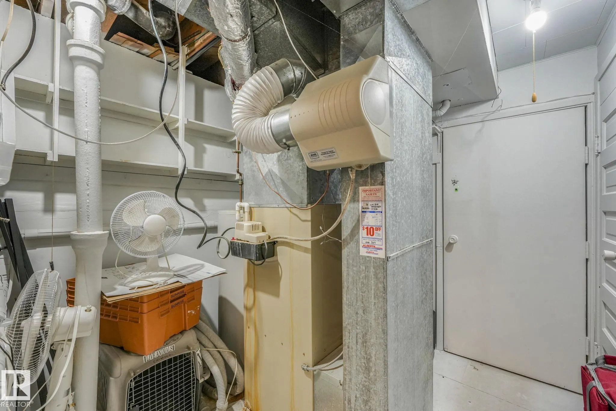 121 VILLAGE ON THE GREEN Green