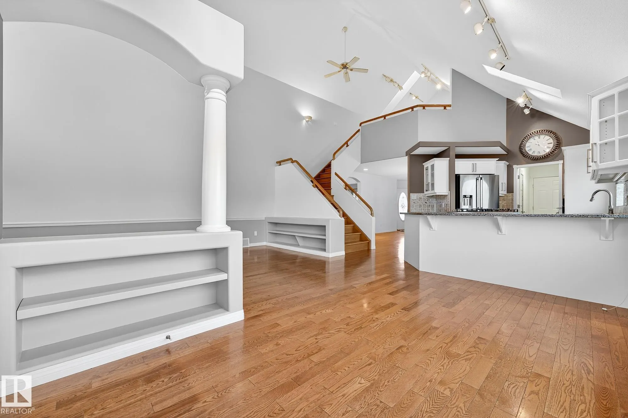 1085 CARTER CREST Road