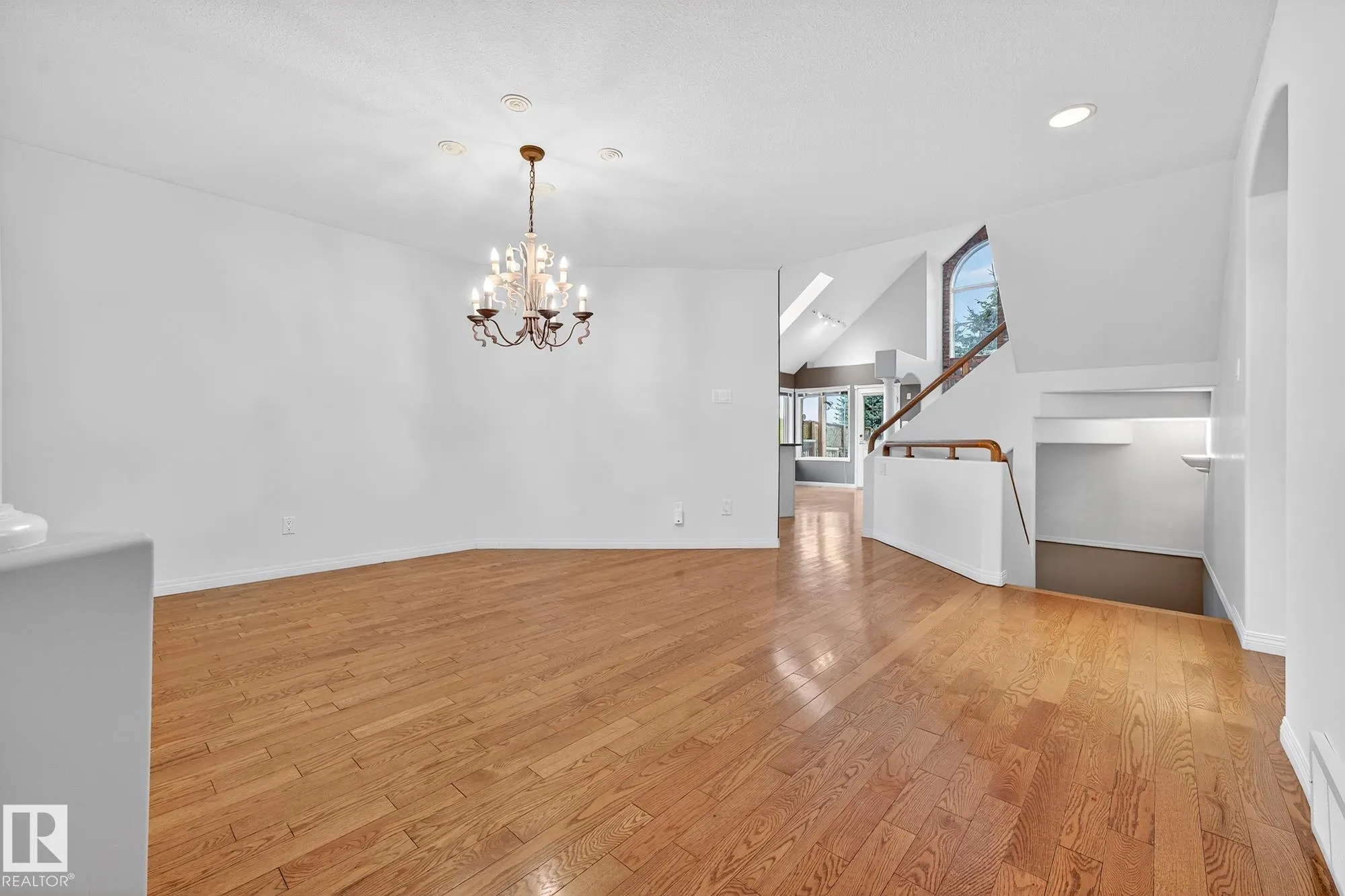 1085 CARTER CREST Road