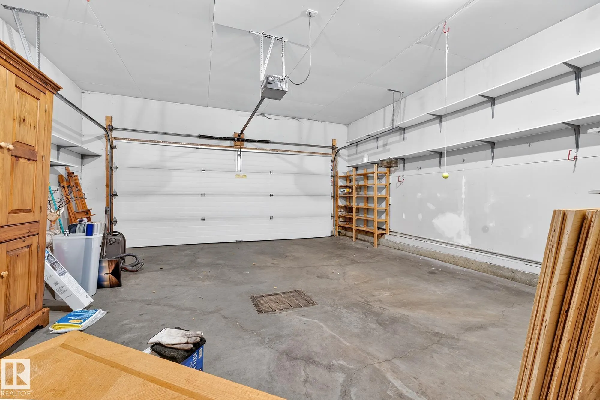 1085 CARTER CREST Road