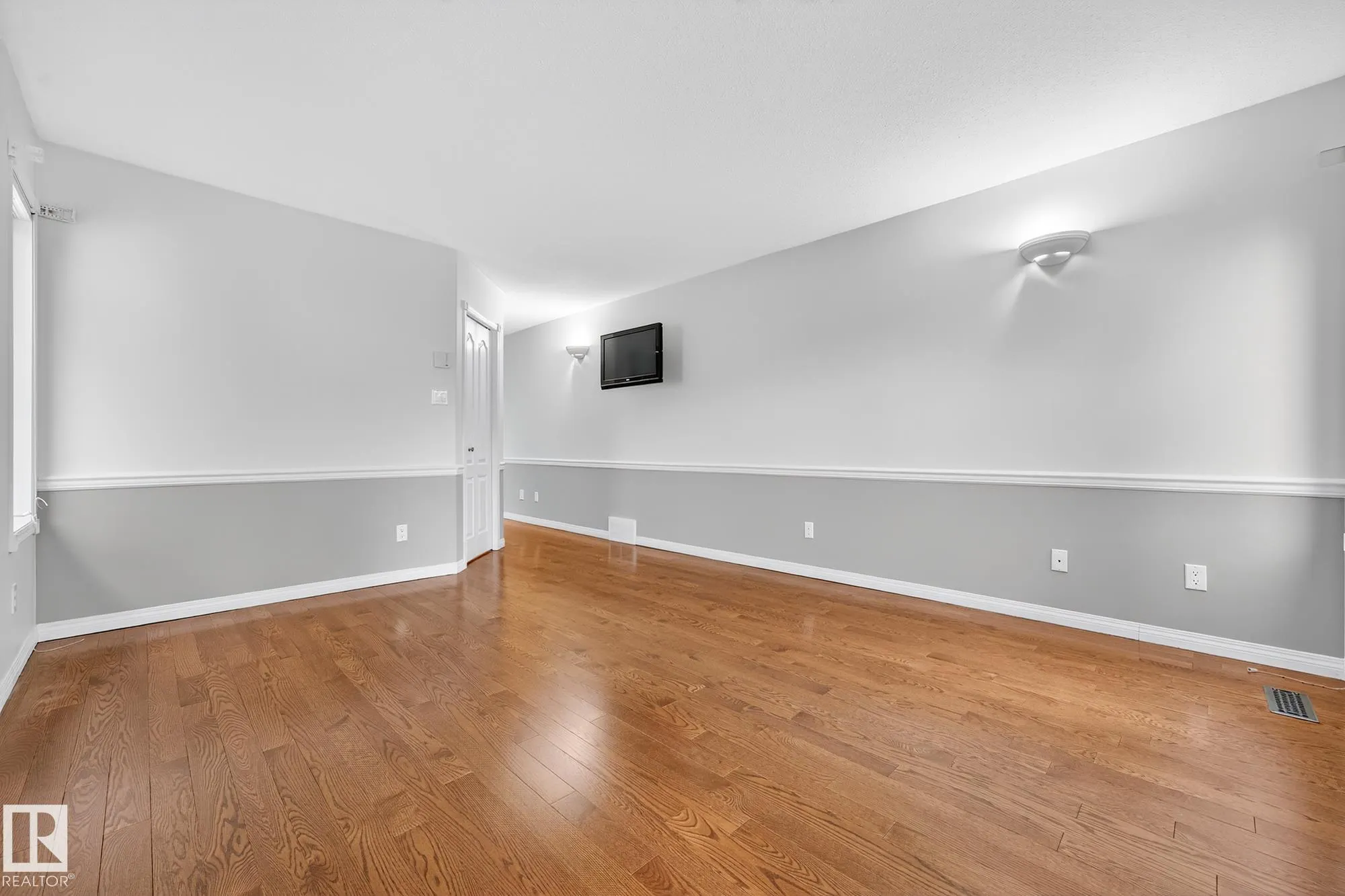 1085 CARTER CREST Road