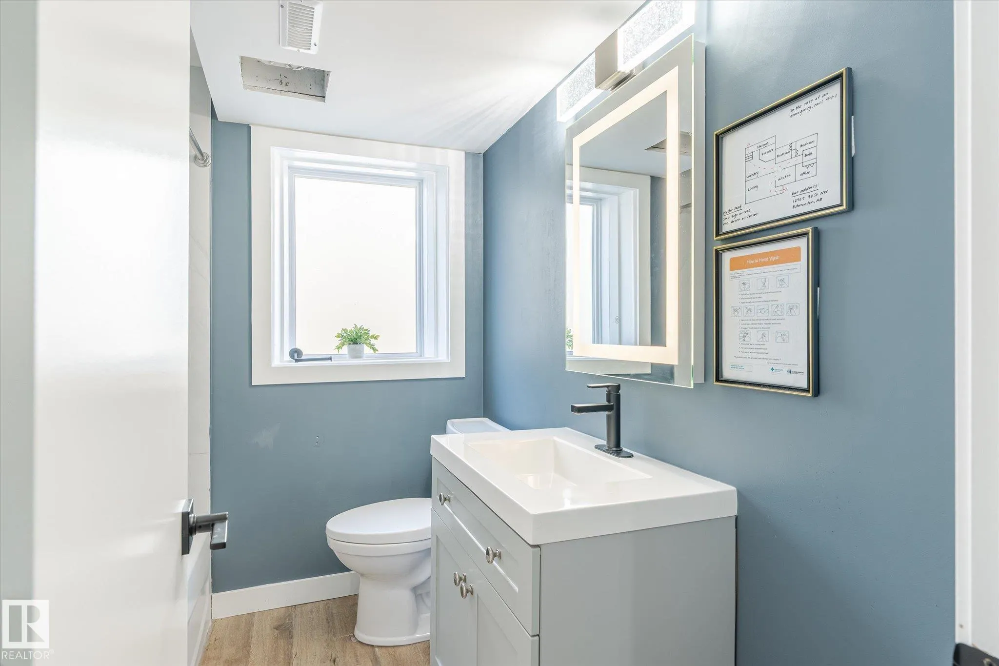 12707 & 12709 92 Street