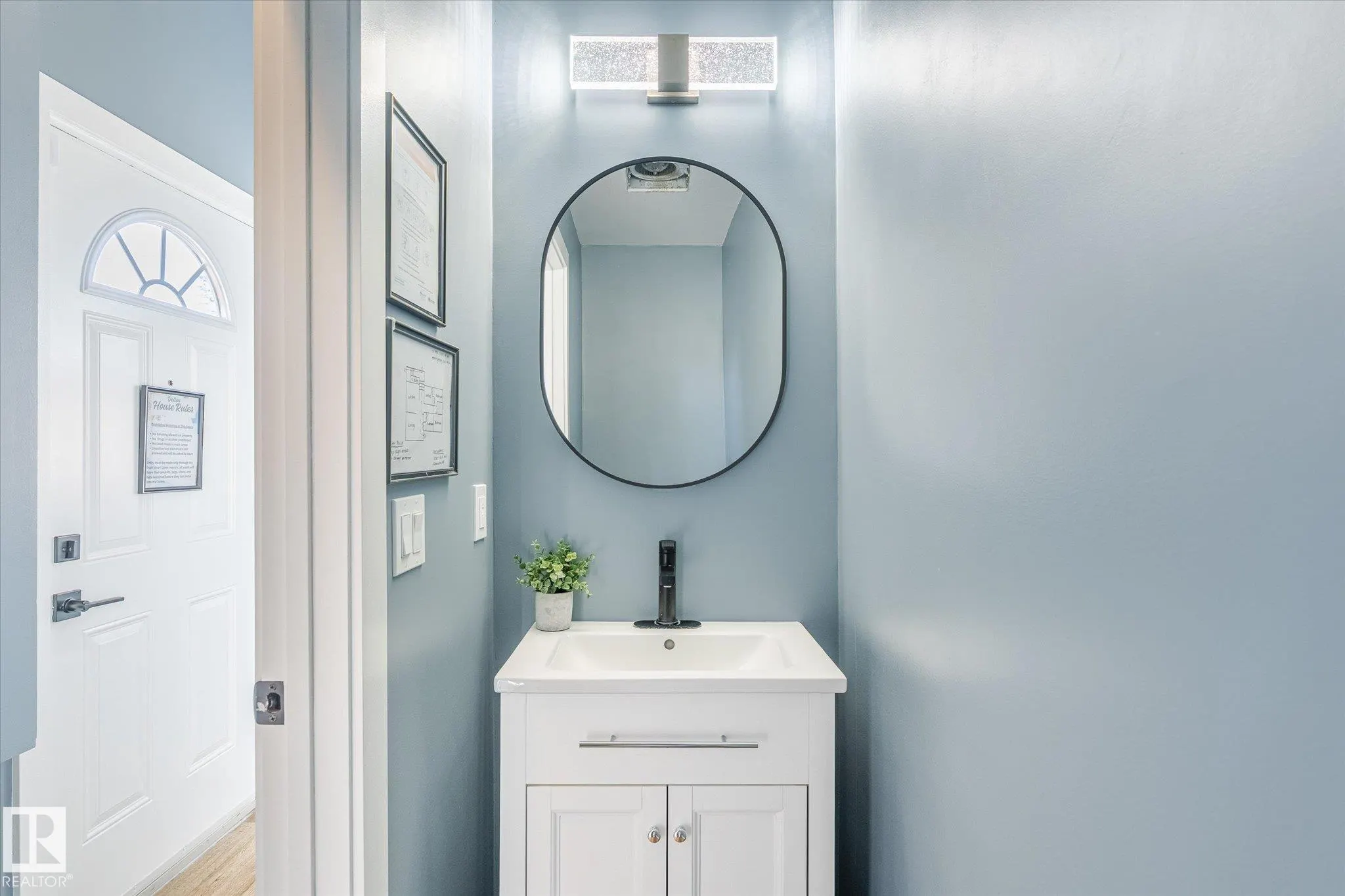 12707 & 12709 92 Street