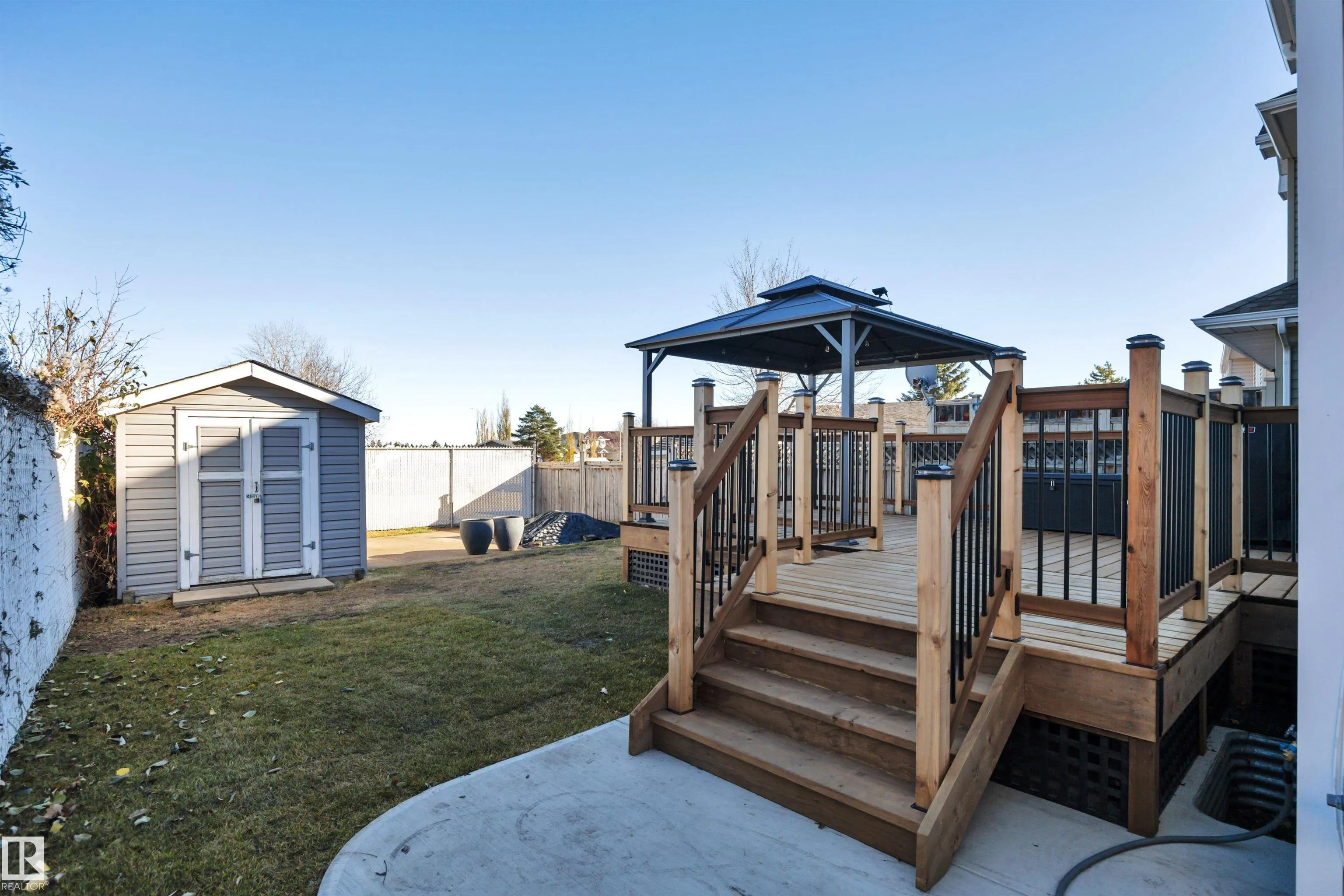 207 WEST LIBERTY Drive