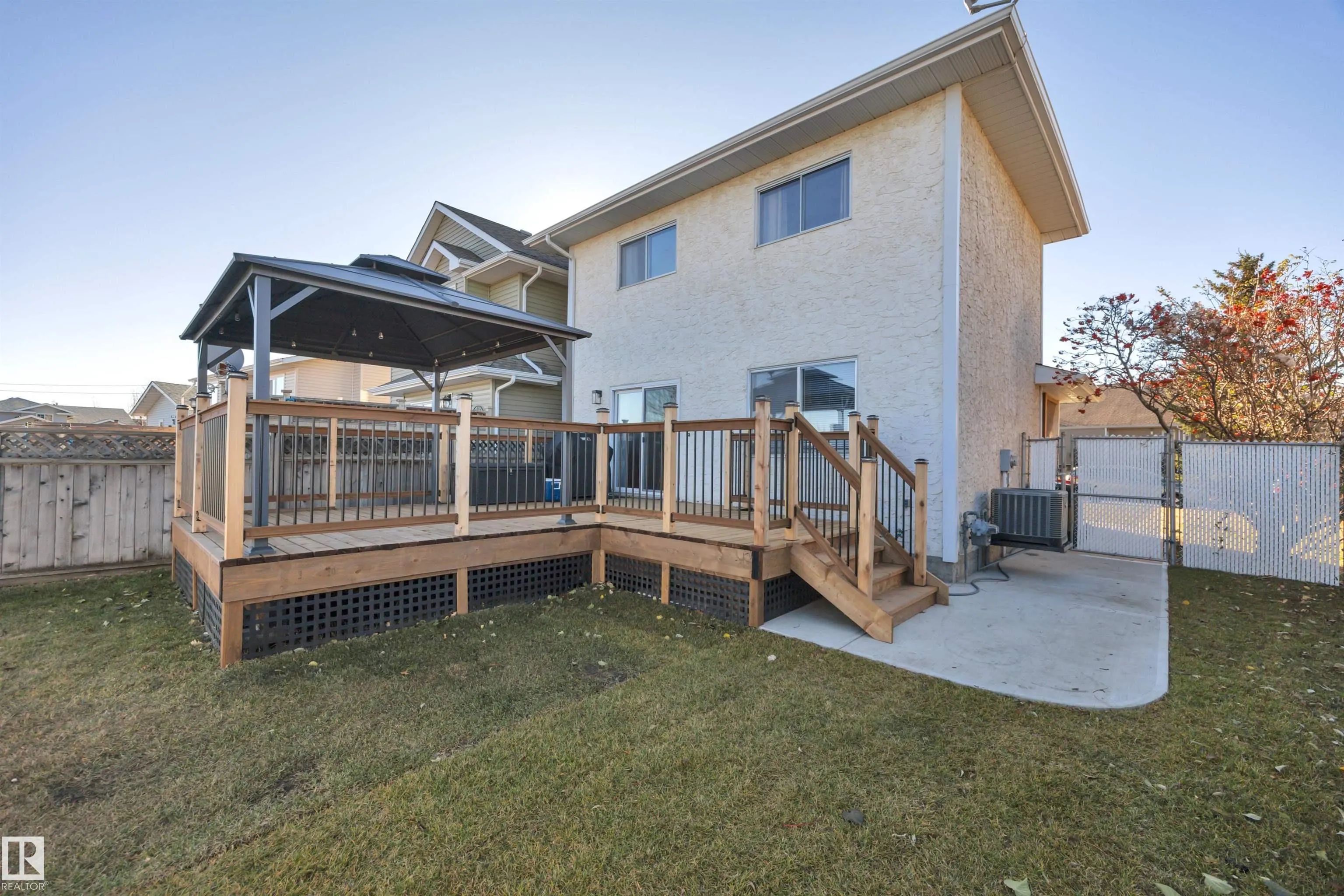 207 WEST LIBERTY Drive