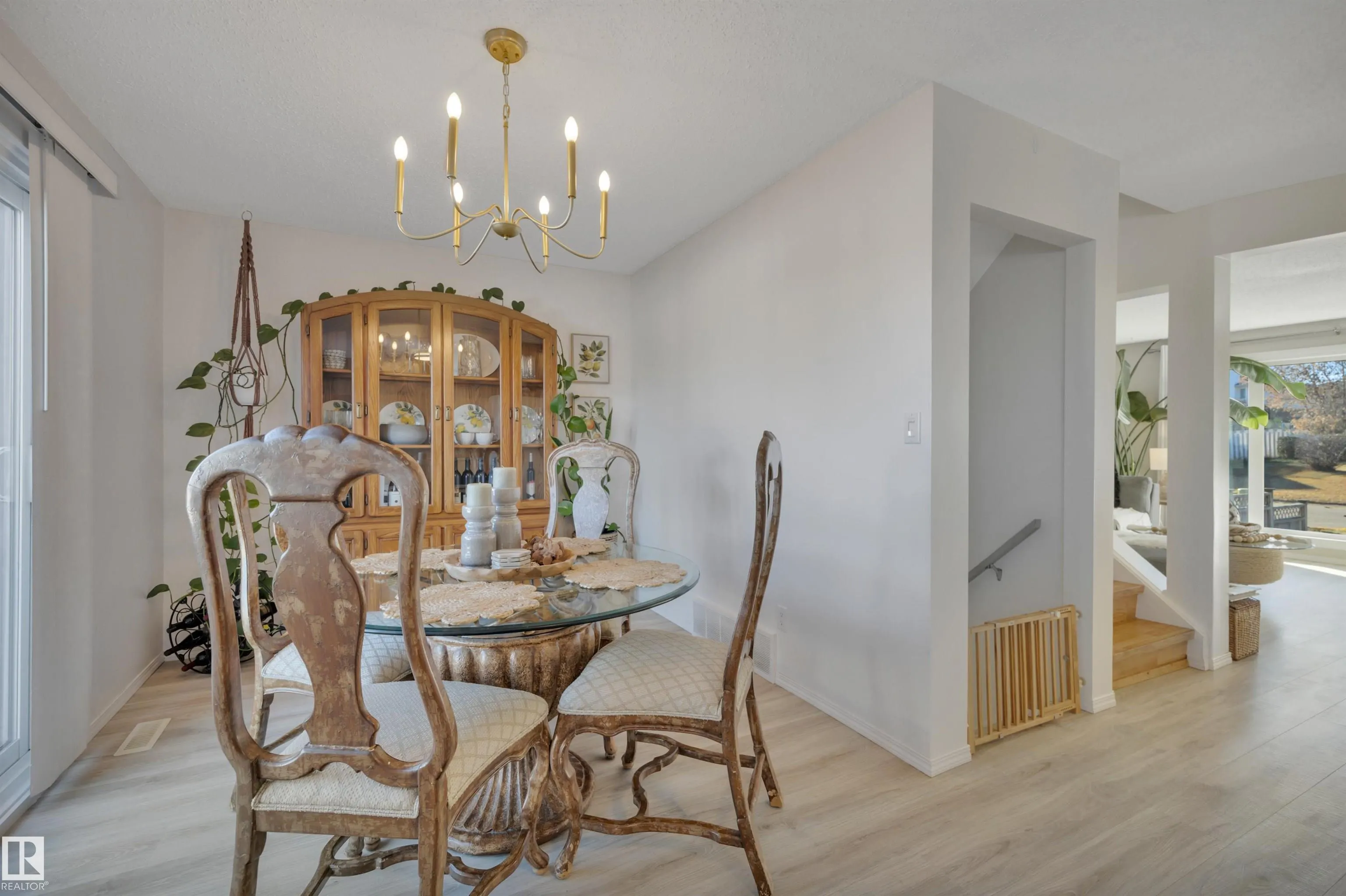 207 WEST LIBERTY Drive