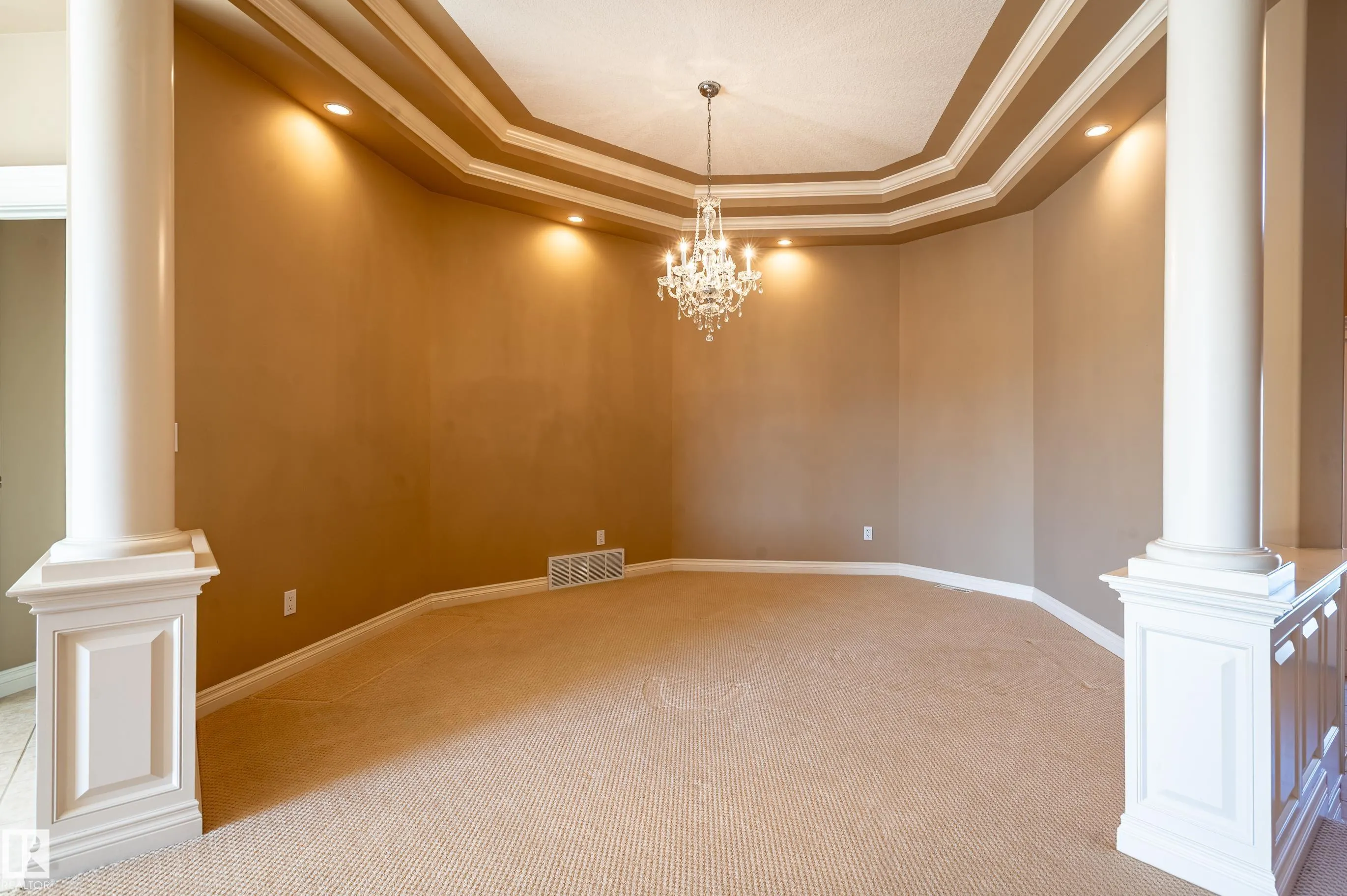 1720 HASWELL COVE Cove