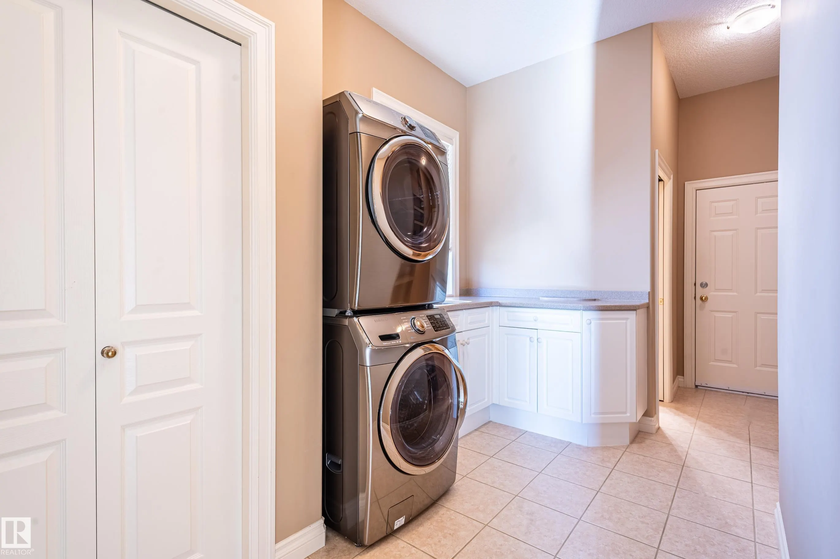 1720 HASWELL COVE Cove