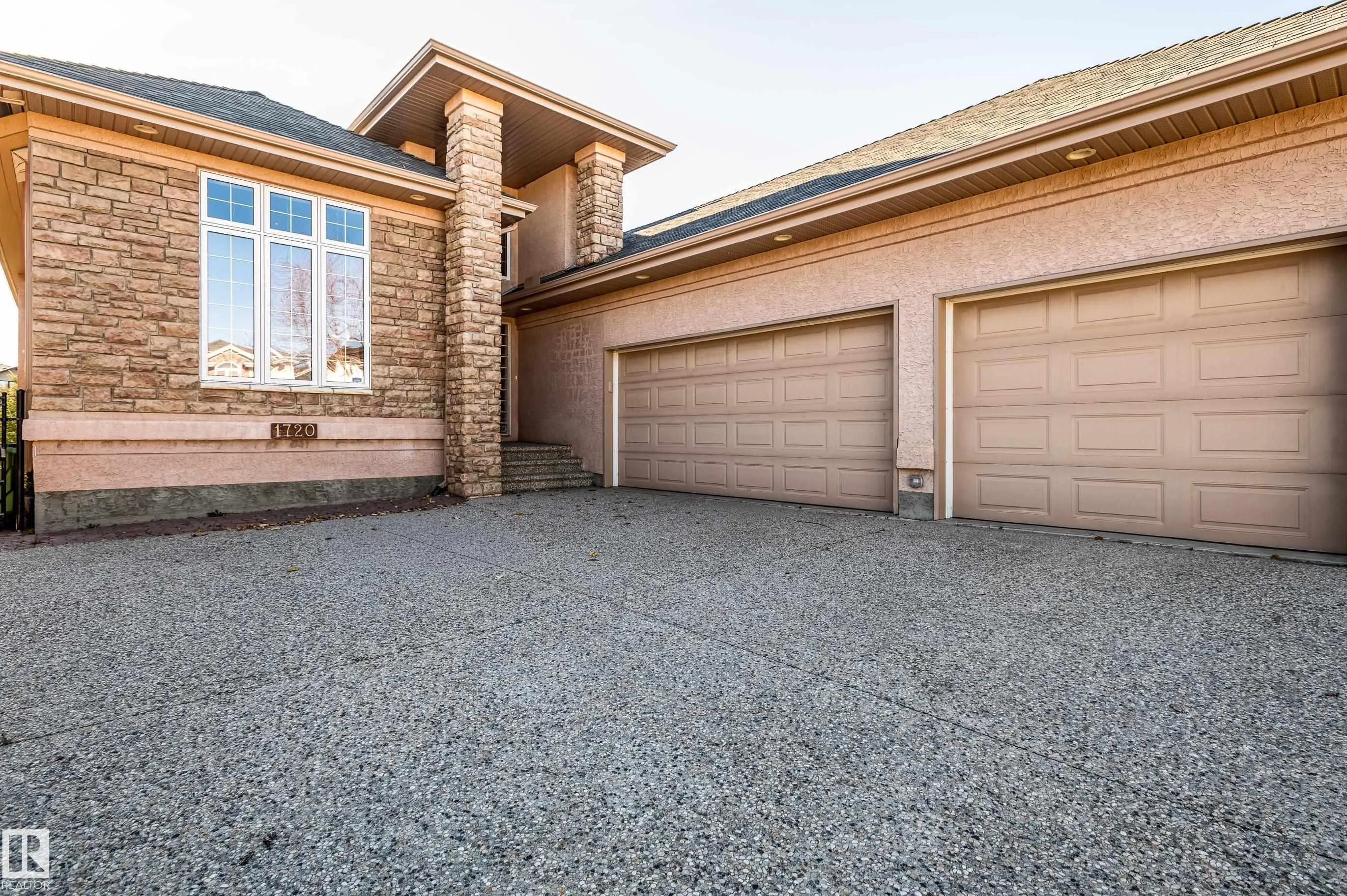 1720 HASWELL COVE Cove