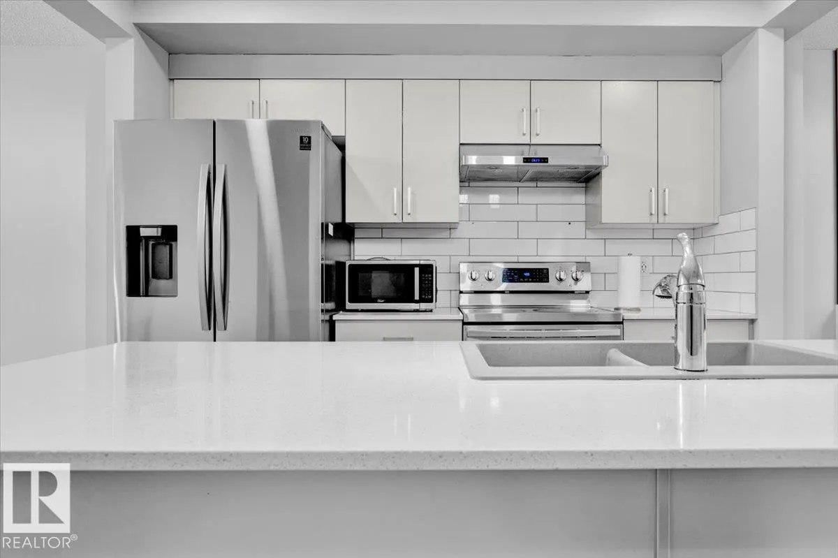 1248 ROSENTHAL Boulevard