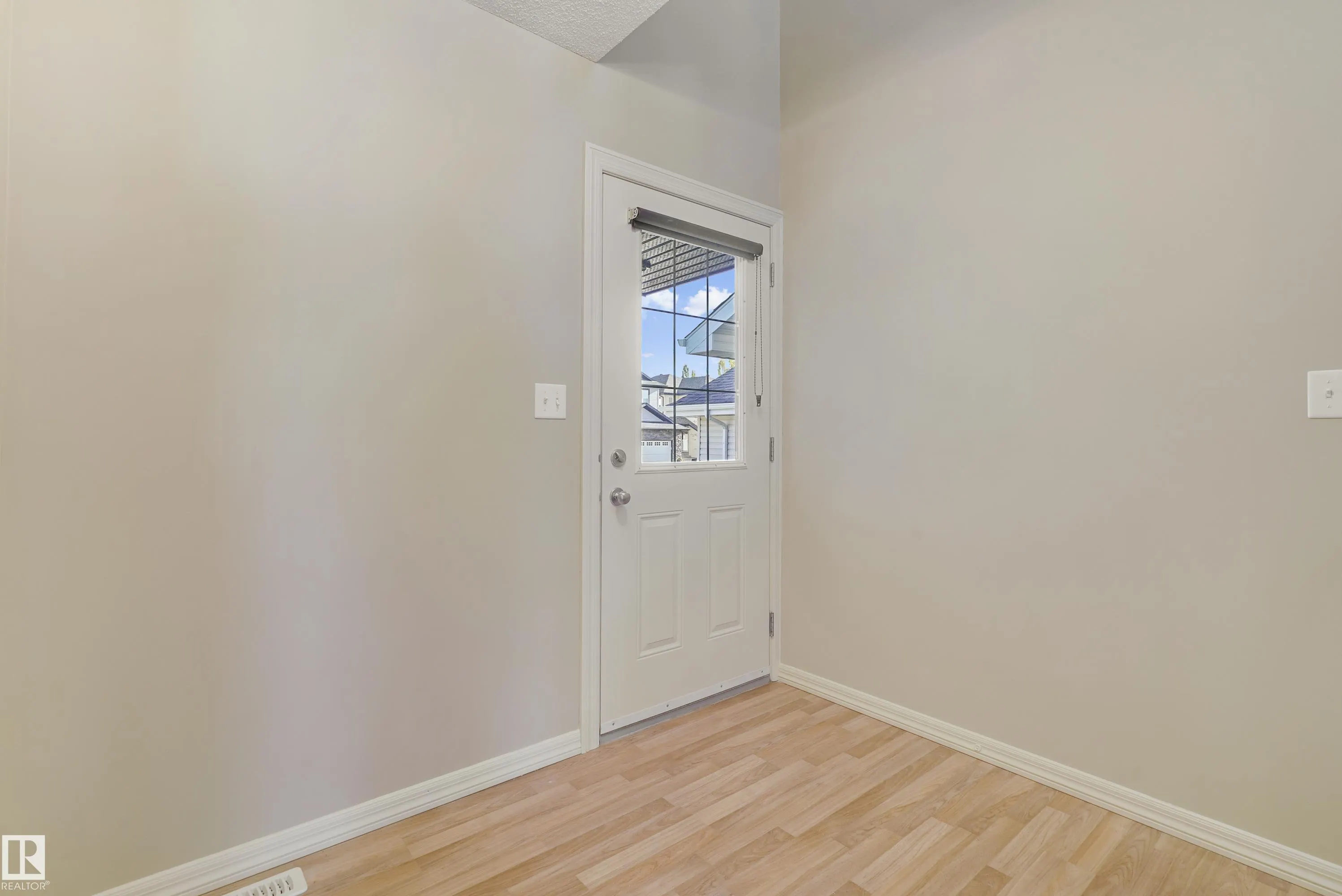 1323 CUNNINGHAM Drive