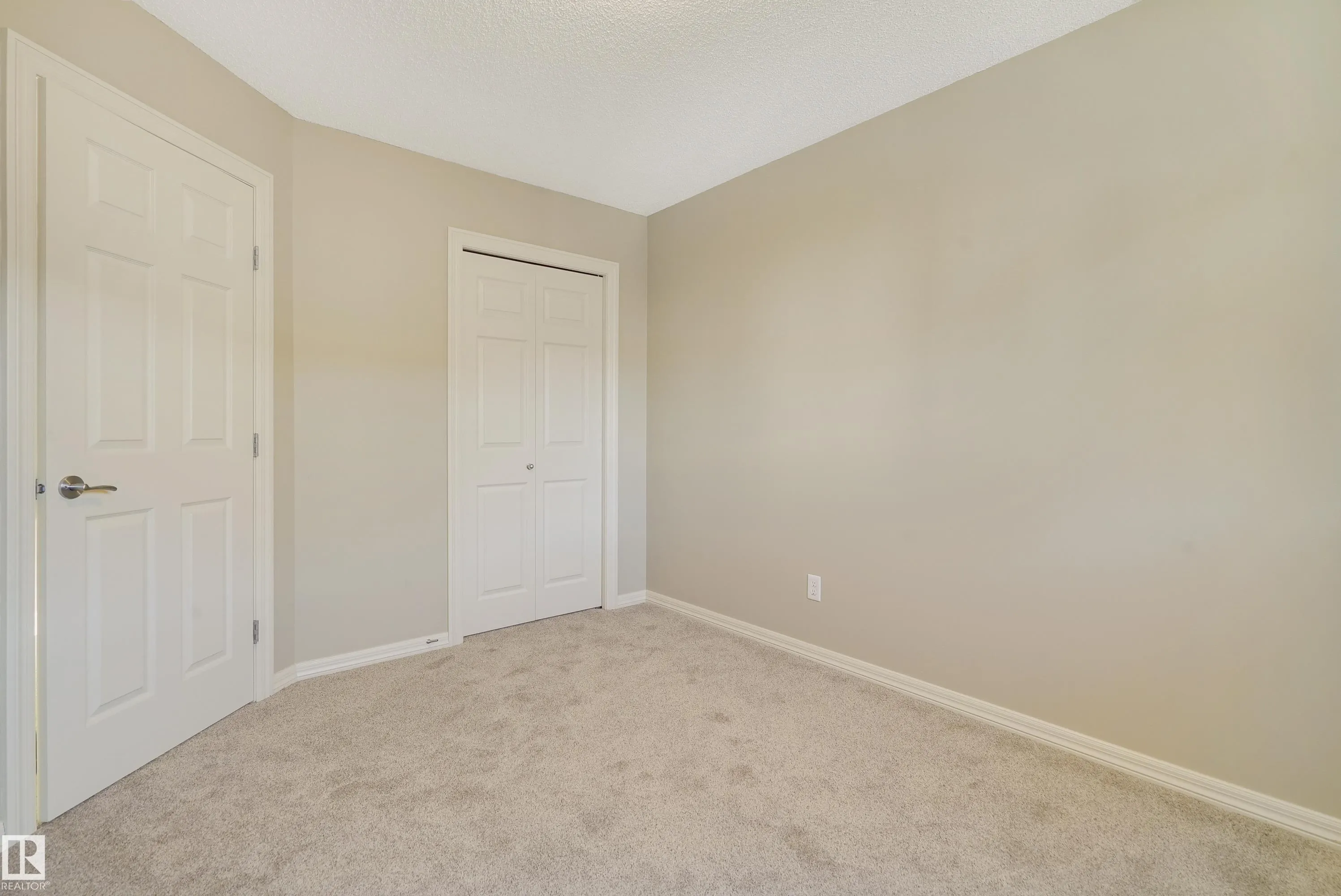 1323 CUNNINGHAM Drive