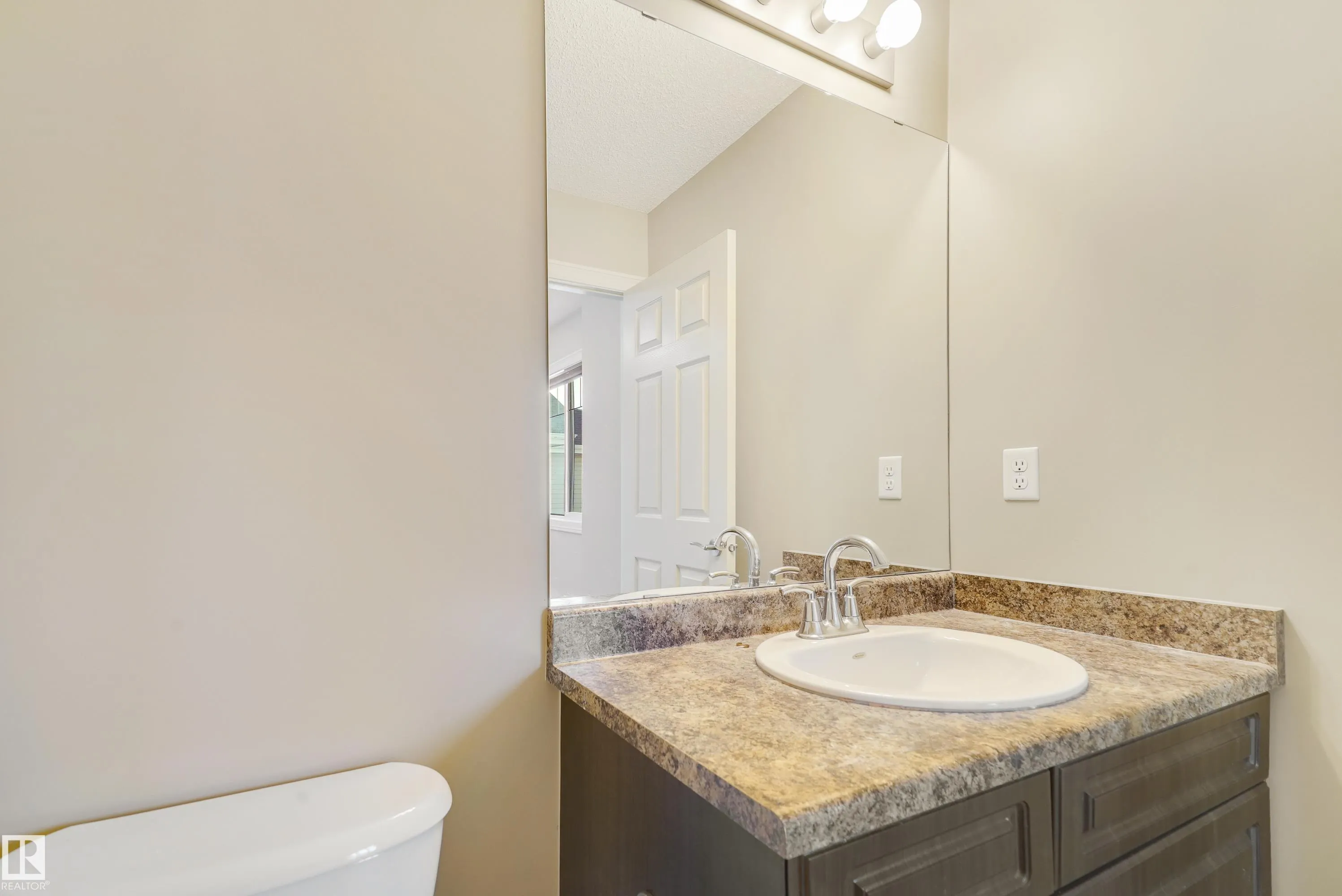 1323 CUNNINGHAM Drive