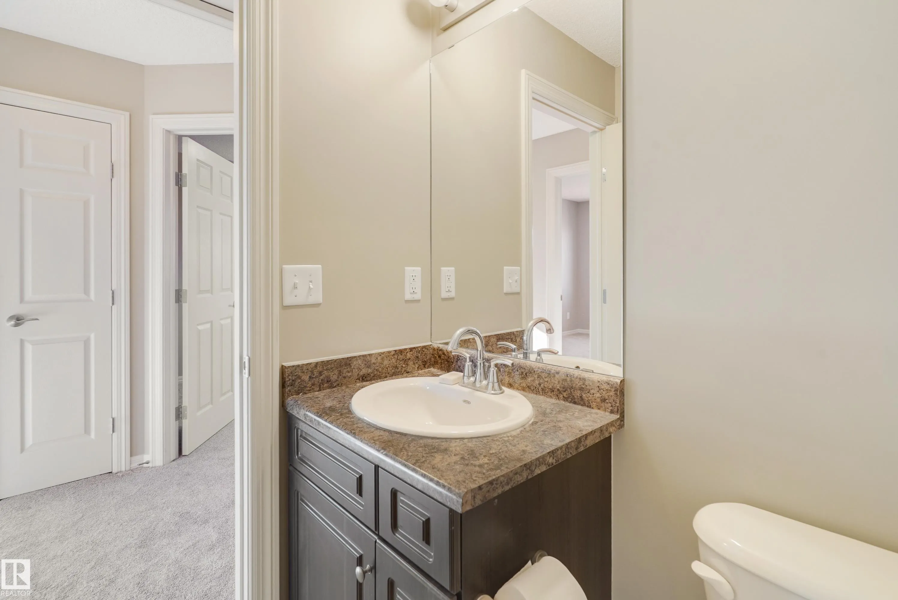 1323 CUNNINGHAM Drive