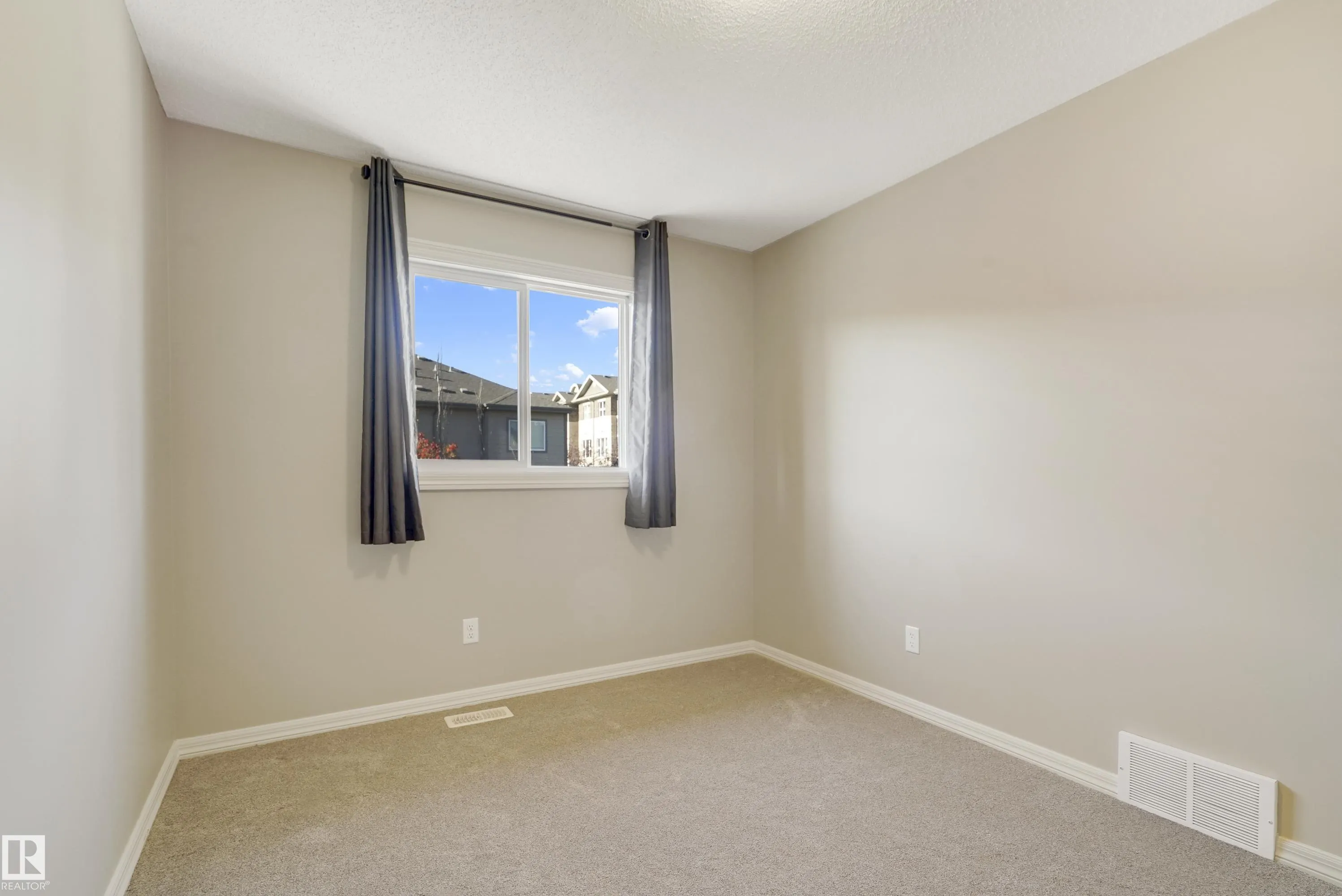 1323 CUNNINGHAM Drive