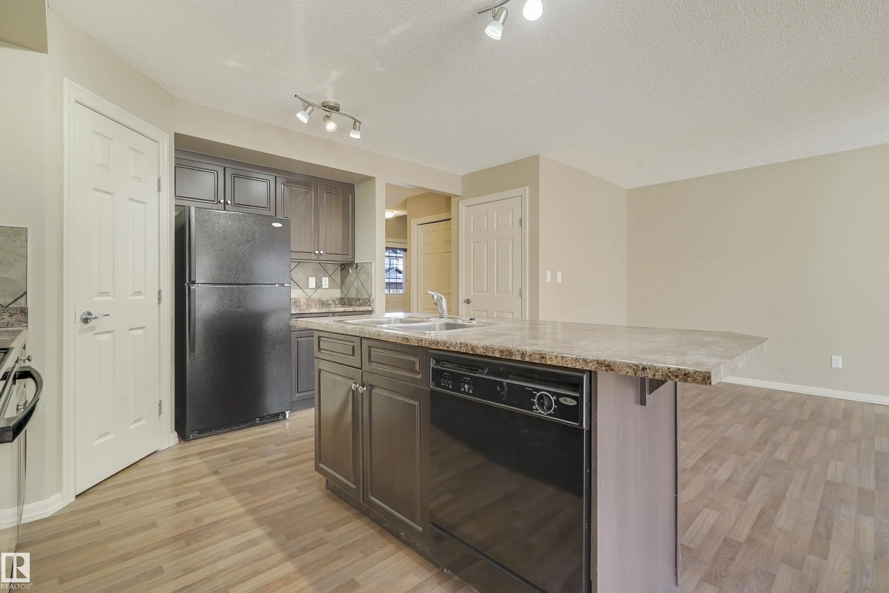 1323 CUNNINGHAM Drive