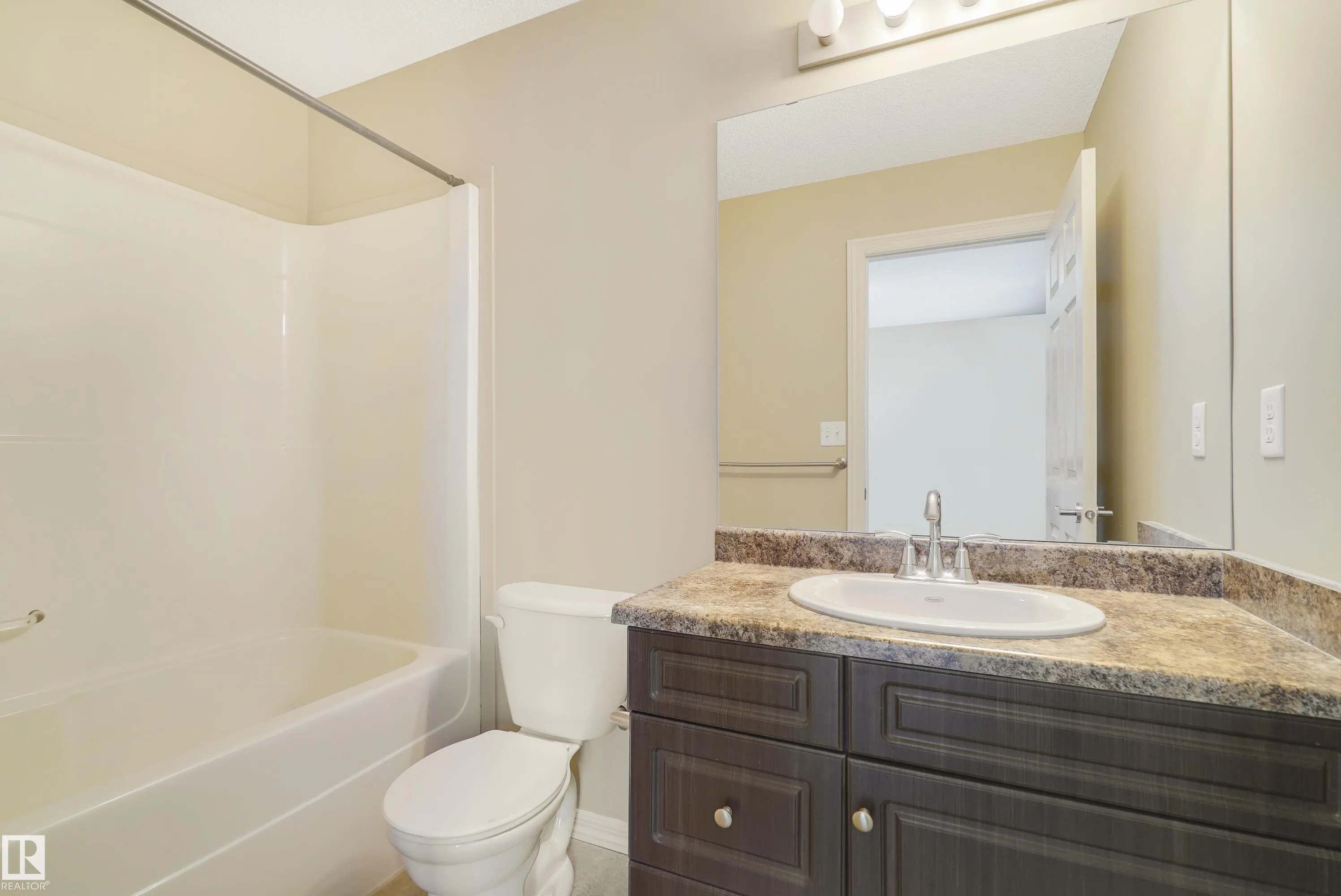 1323 CUNNINGHAM Drive