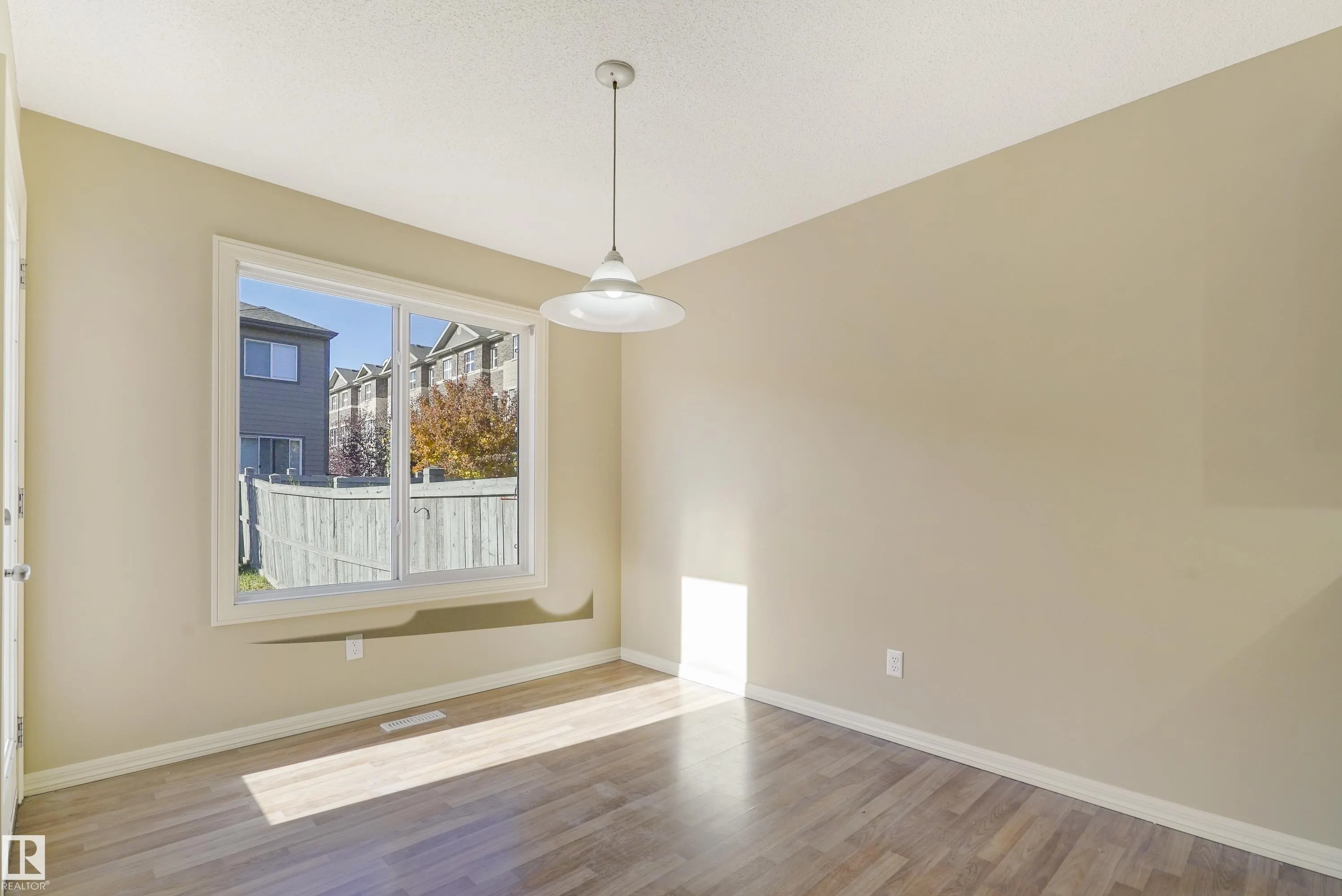 1323 CUNNINGHAM Drive