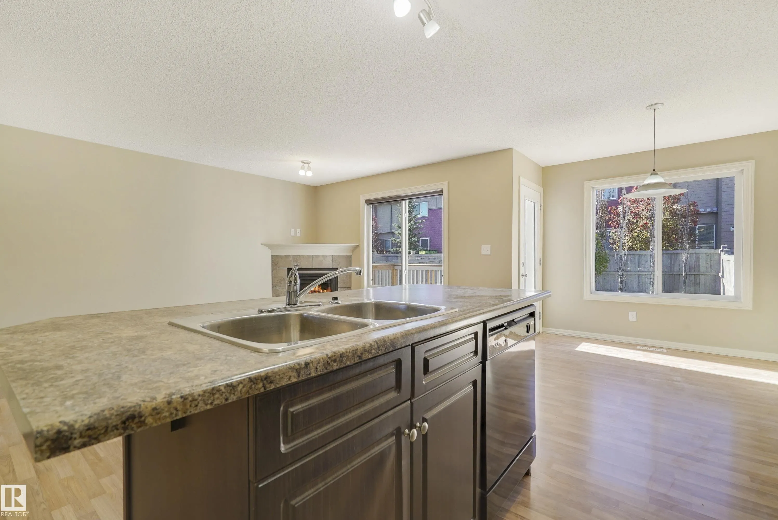 1323 CUNNINGHAM Drive