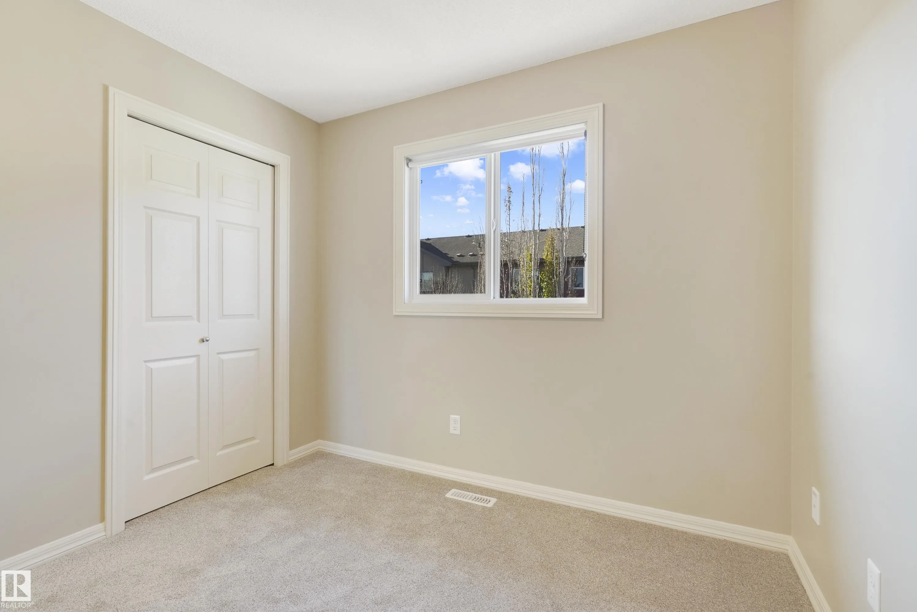 1323 CUNNINGHAM Drive