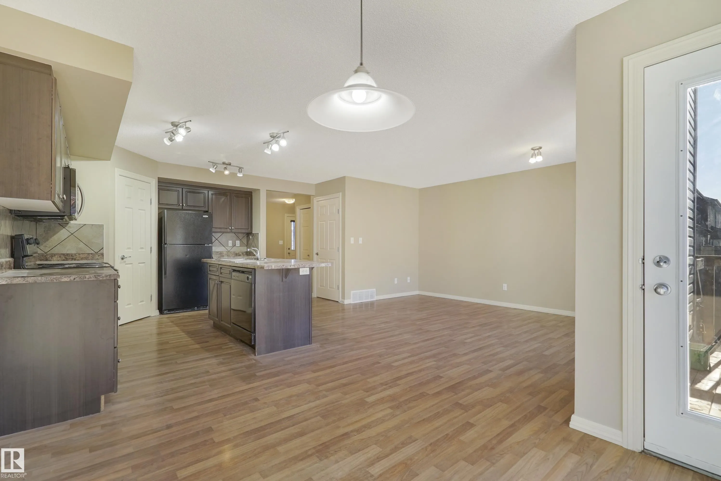 1323 CUNNINGHAM Drive