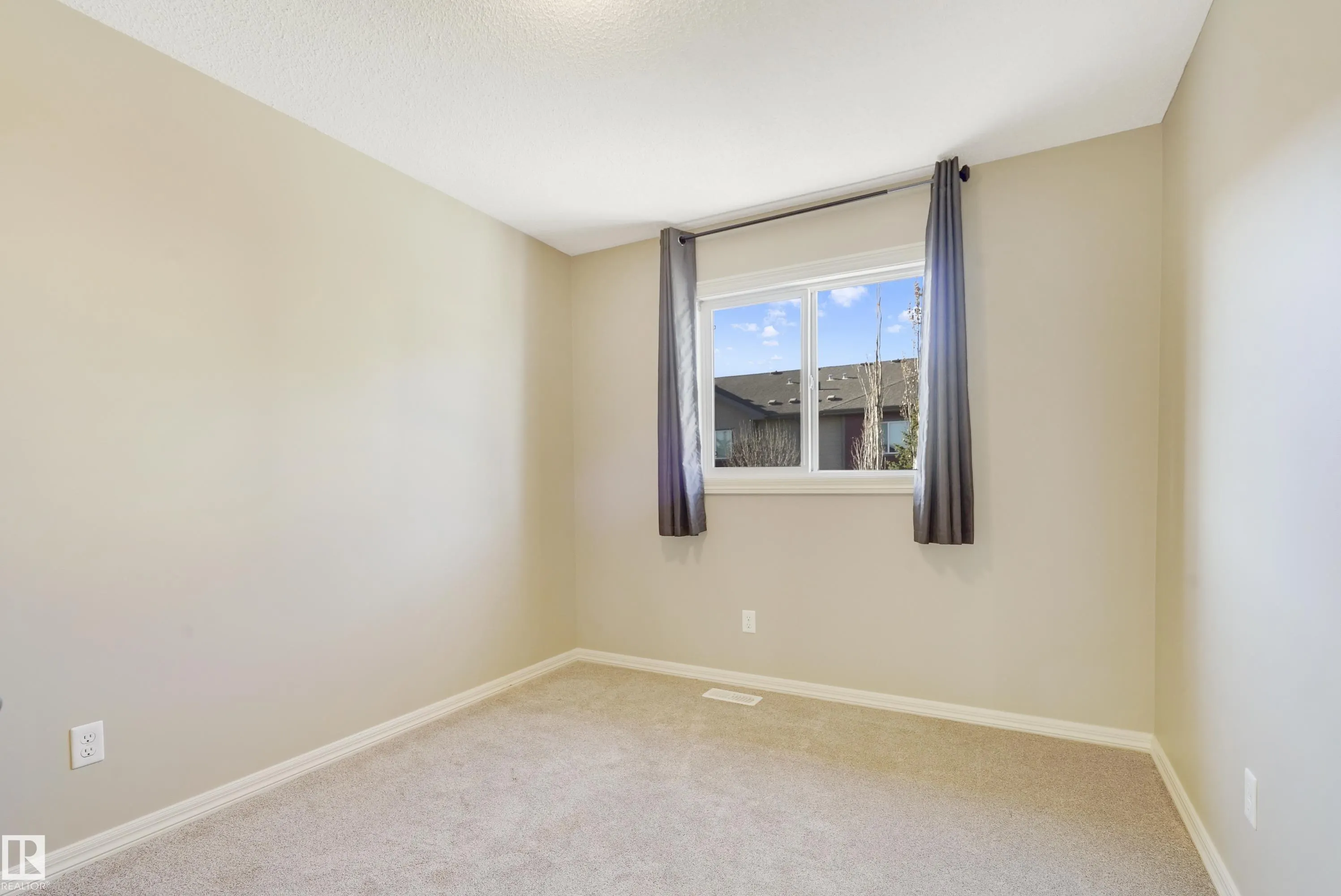 1323 CUNNINGHAM Drive